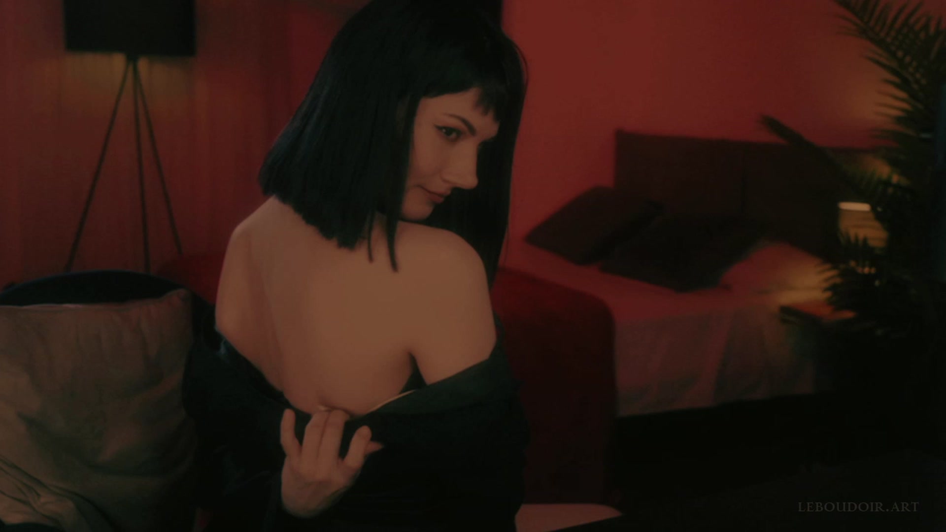 Gallery image thumbnail from LeBoudoir's myfreecams stream on, 04/27/2023, 05:39 image 5 of 20