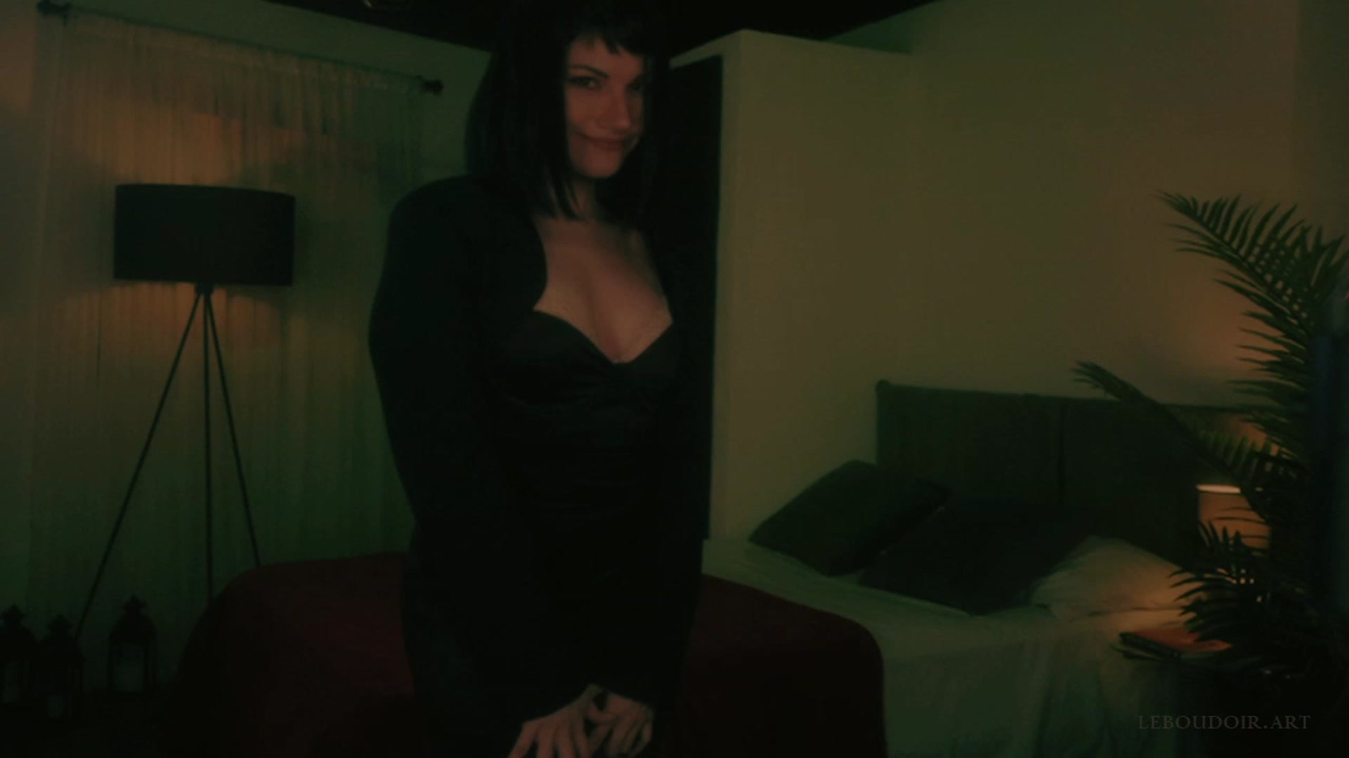 Gallery image thumbnail from LeBoudoir's myfreecams stream on, 04/27/2023, 05:58 image 2 of 20