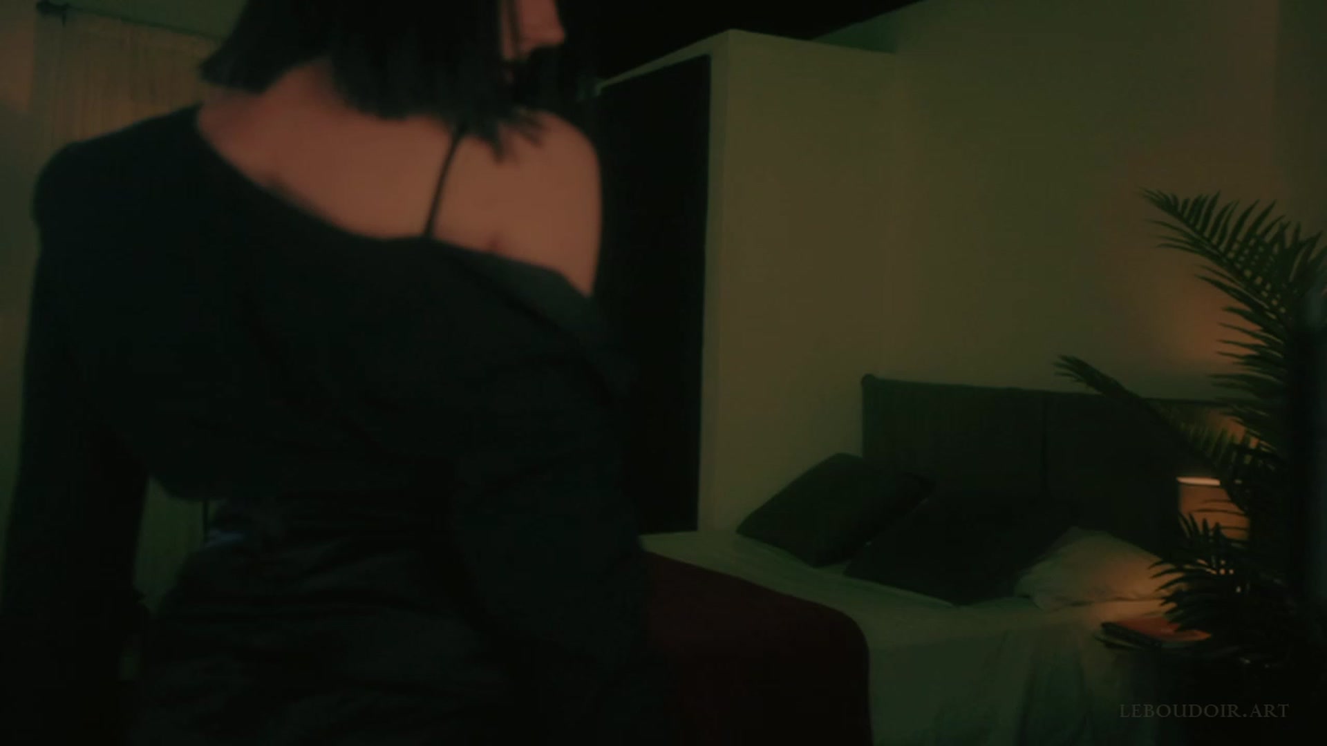 Gallery image thumbnail from LeBoudoir's myfreecams stream on, 04/27/2023, 05:58 image 7 of 20