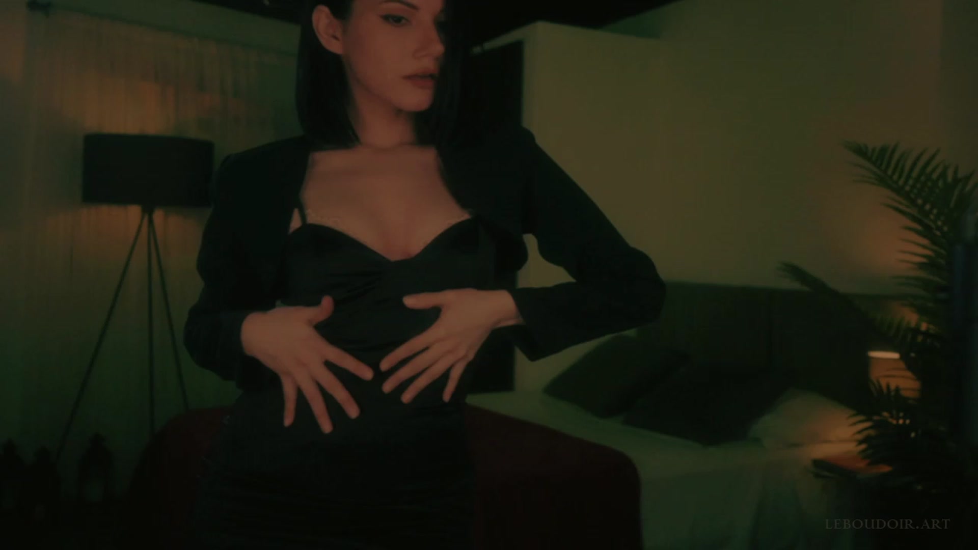 Gallery image thumbnail from LeBoudoir's myfreecams stream on, 04/27/2023, 05:58 image 1 of 20