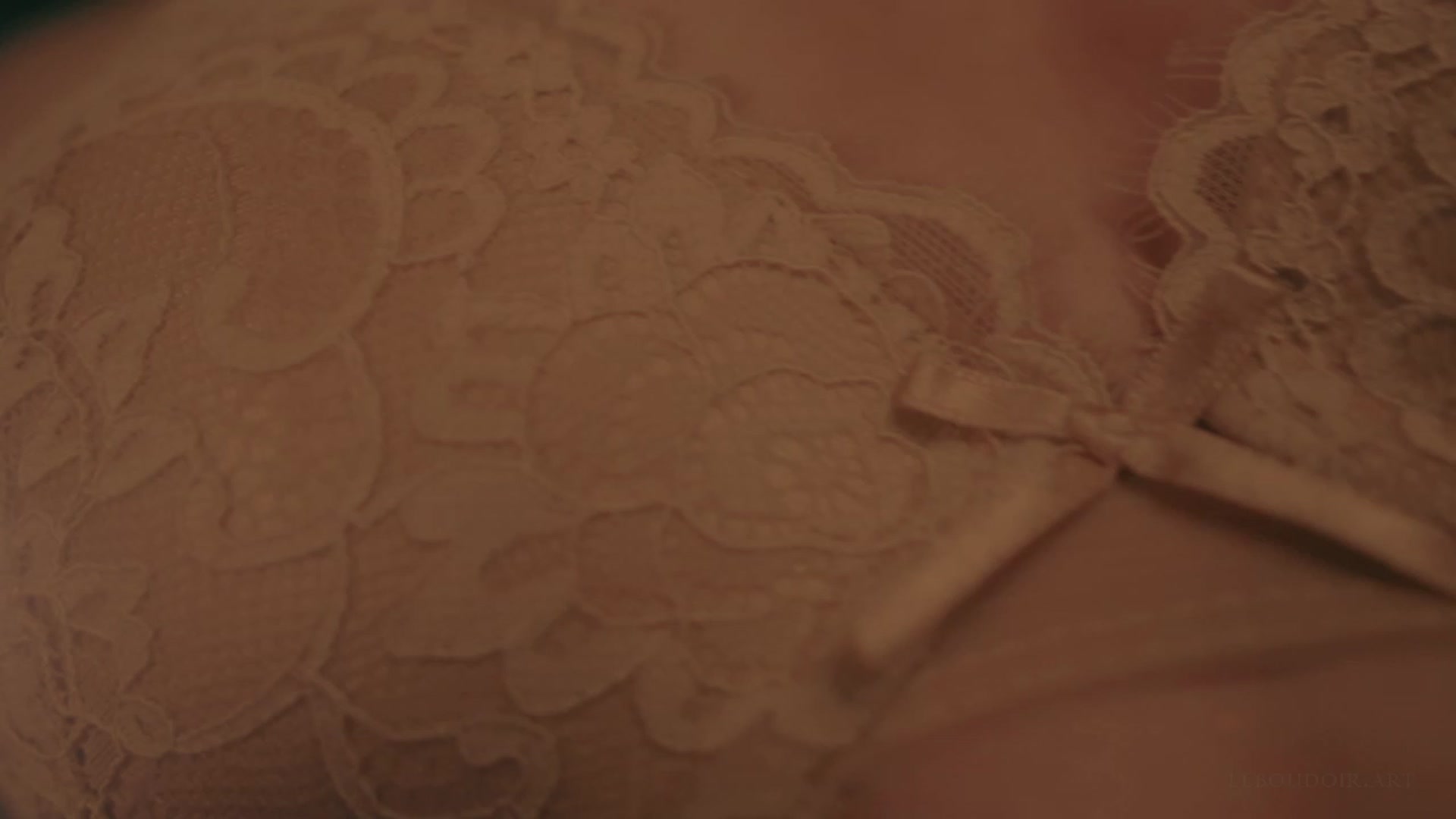 Gallery image thumbnail from LeBoudoir's myfreecams stream on, 04/27/2023, 05:58 image 14 of 20