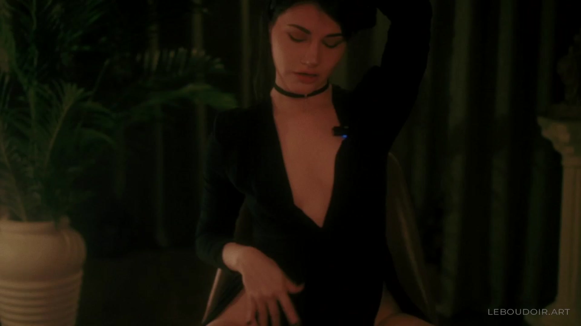 Gallery image thumbnail from LeBoudoir's myfreecams stream on, 07/10/2023, 03:41 image 5 of 20