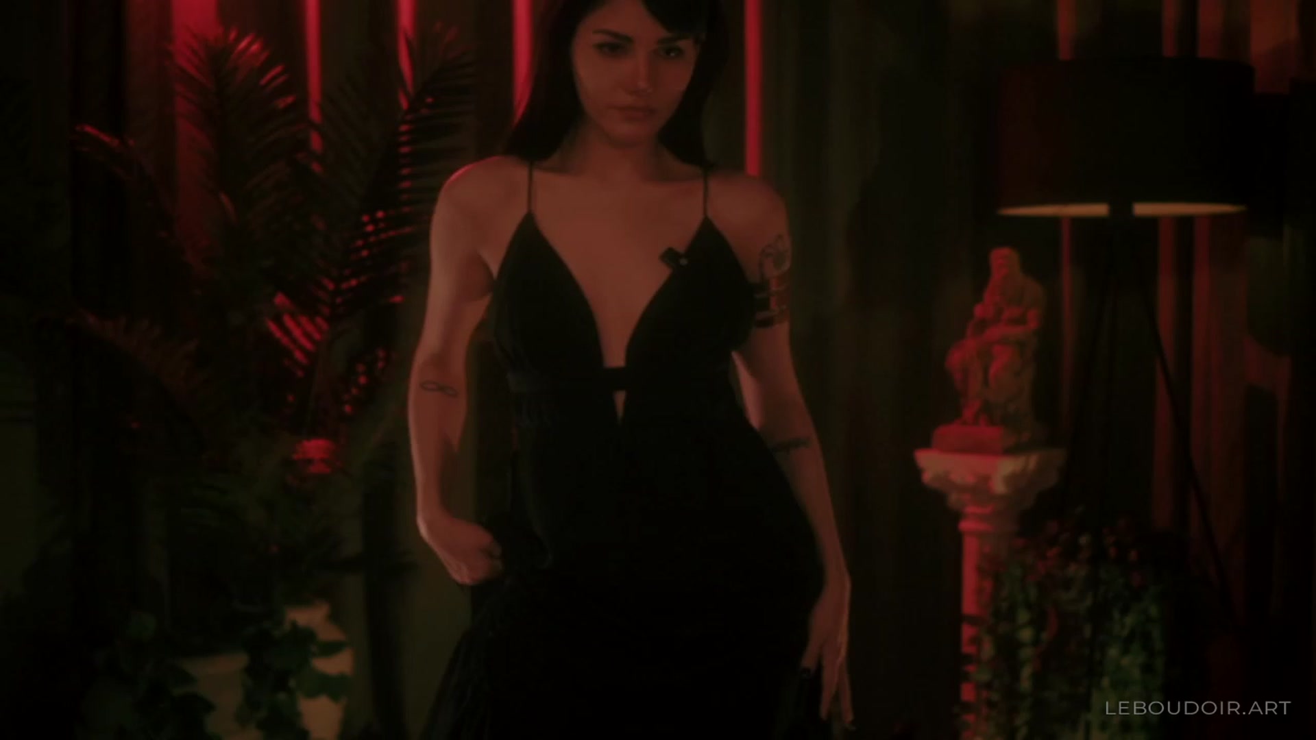 Gallery image thumbnail from LeBoudoir's myfreecams stream on, 07/19/2023, 05:00 image 12 of 20
