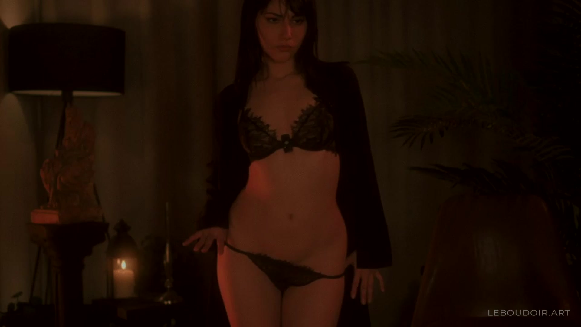 Gallery image thumbnail from LeBoudoir's myfreecams stream on, 08/04/2023, 07:17 image 13 of 20