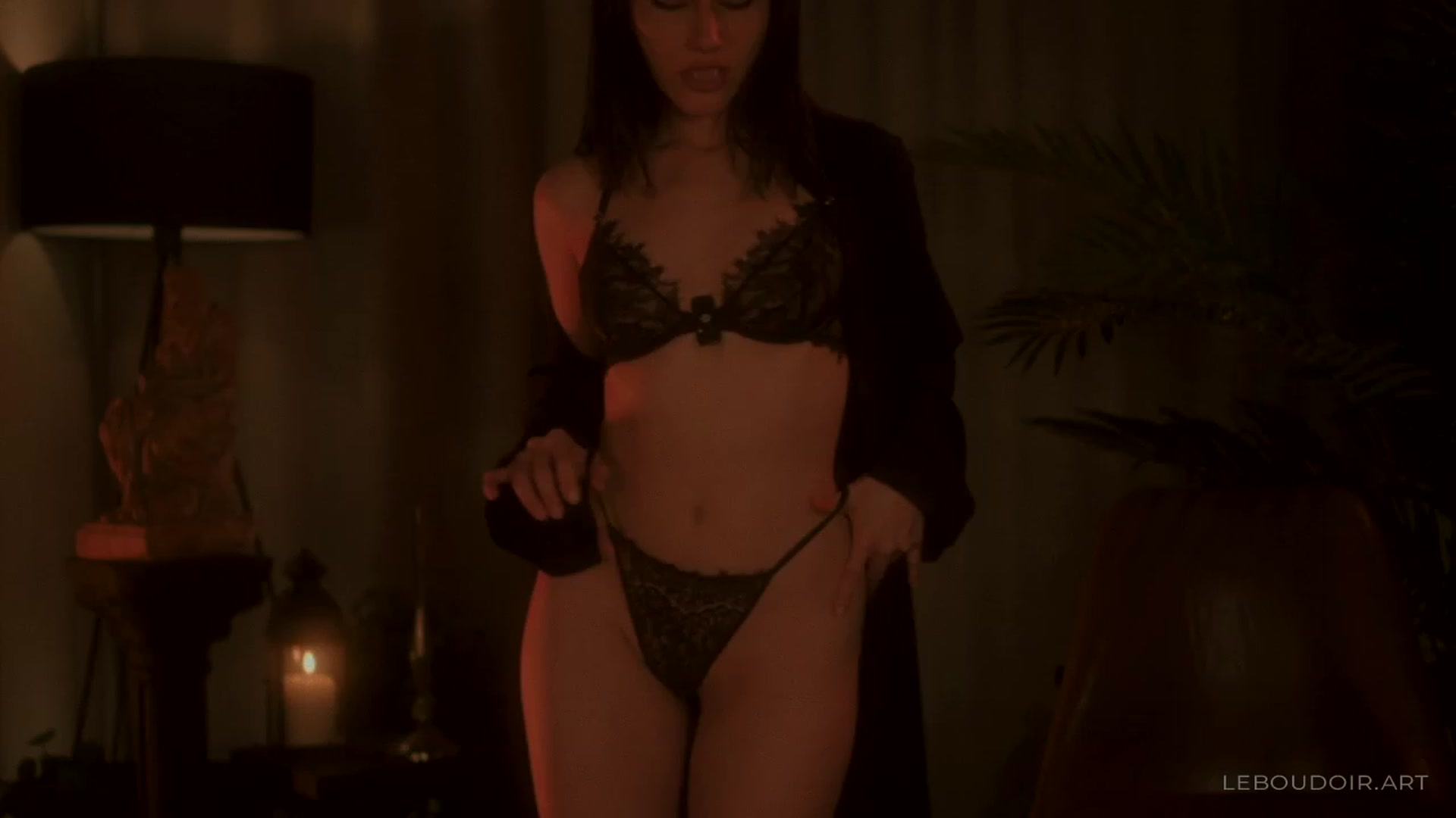 Gallery image thumbnail from LeBoudoir's myfreecams stream on, 08/04/2023, 07:17 image 14 of 20