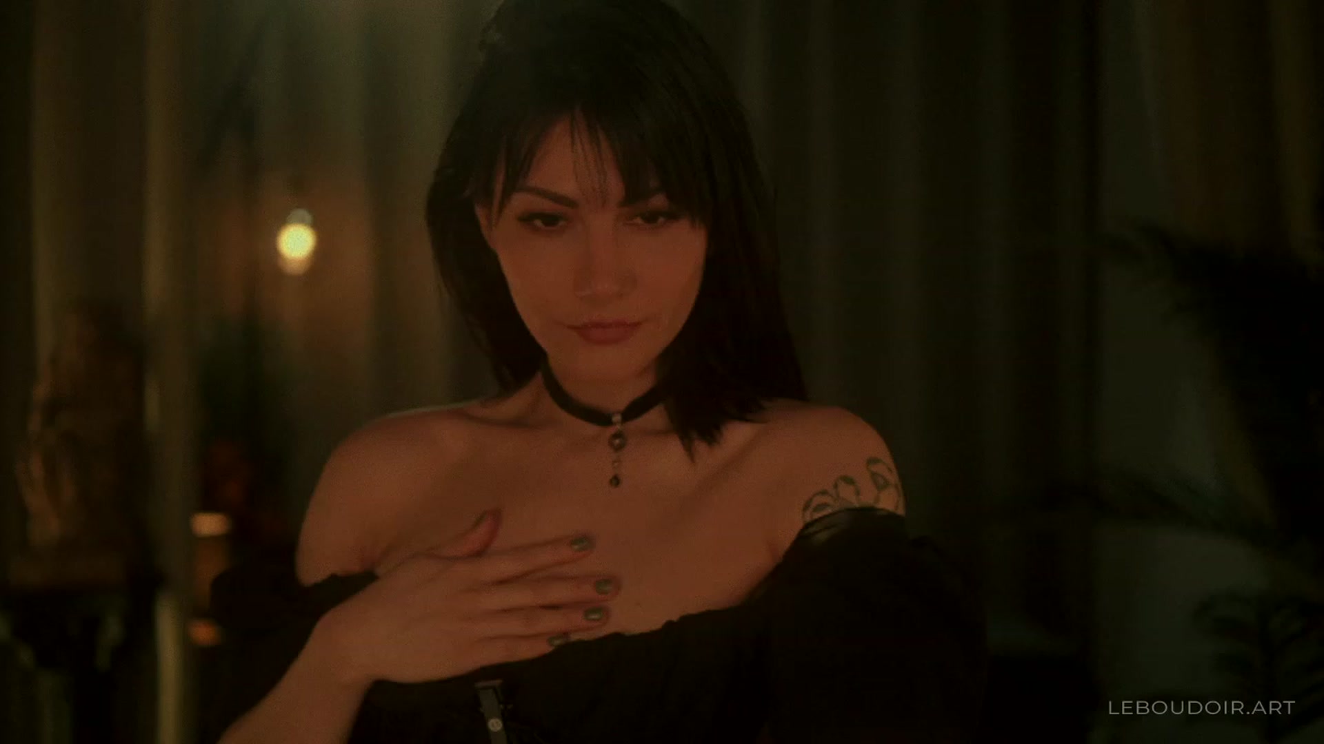 Gallery image thumbnail from LeBoudoir's myfreecams stream on, 10/06/2023, 06:18 image 12 of 20