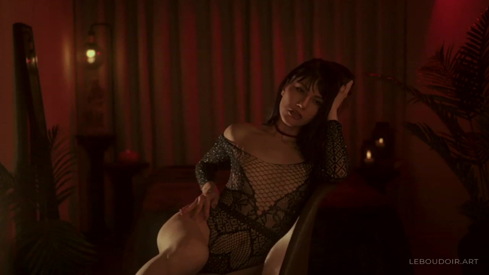 Gallery image thumbnail from LeBoudoir's myfreecams stream on, 10/11/2023, 05:35 image 9 of 20