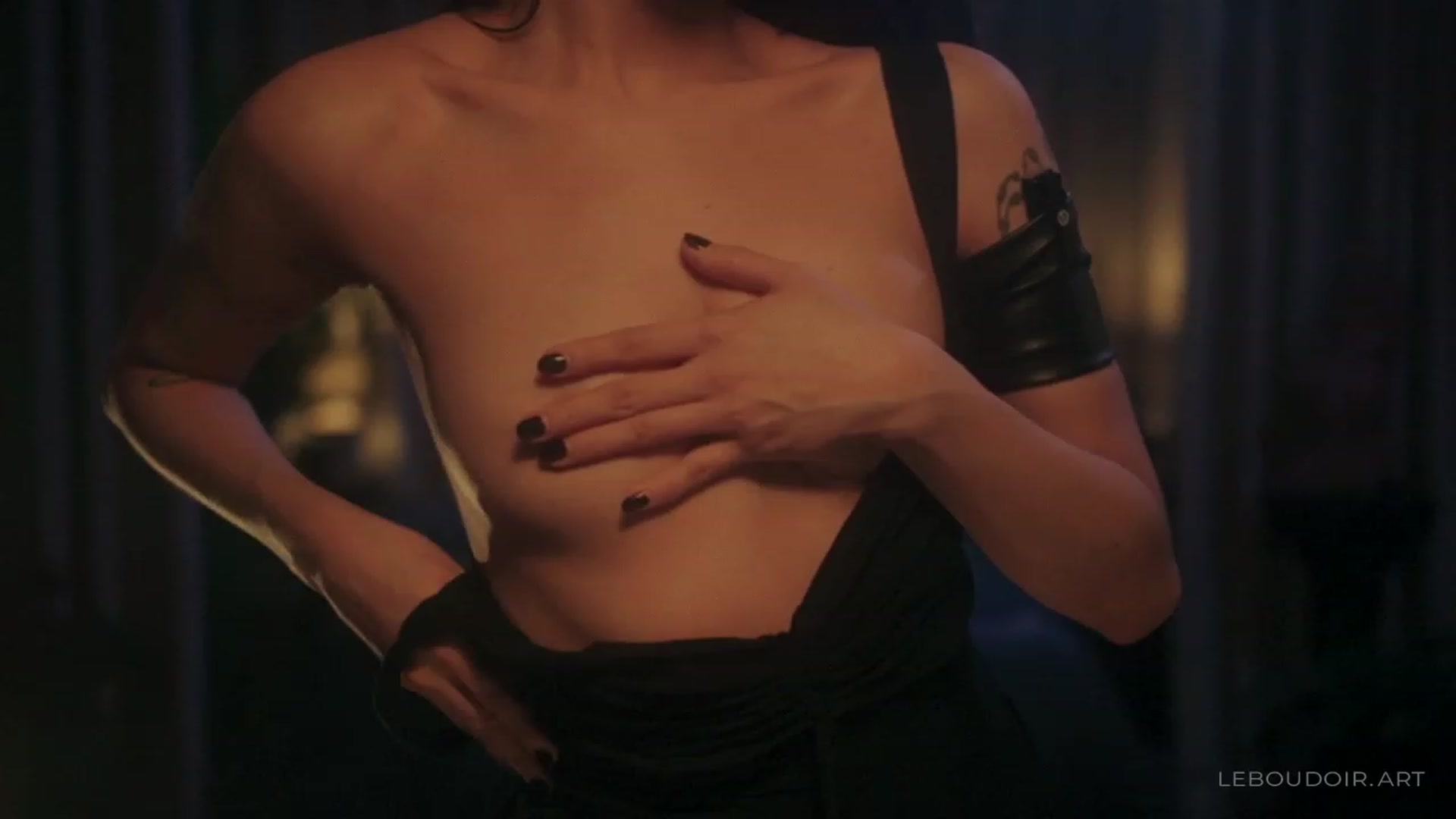 Gallery image thumbnail from LeBoudoir's myfreecams stream on, 12/02/2023, 04:51 image 2 of 20