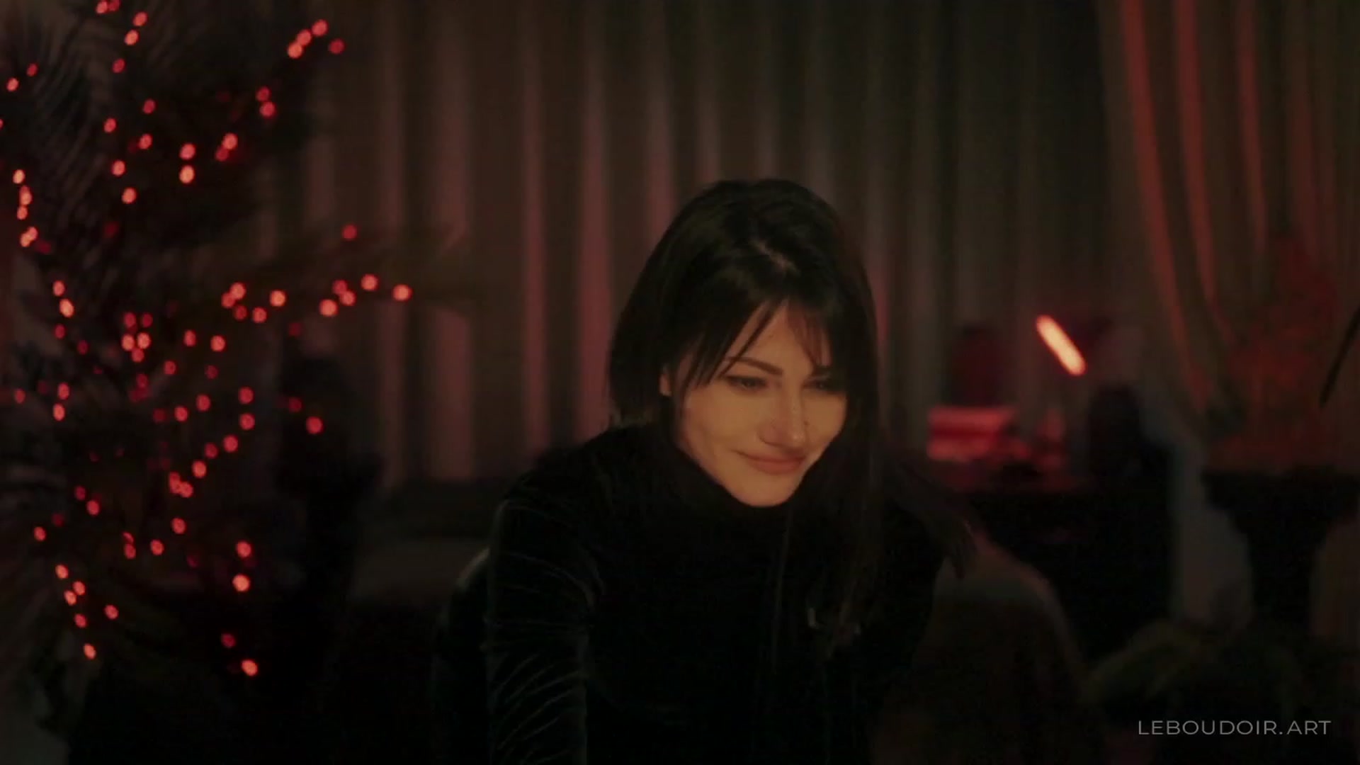 Gallery image thumbnail from LeBoudoir's myfreecams stream on, 12/24/2023, 08:29 image 4 of 20