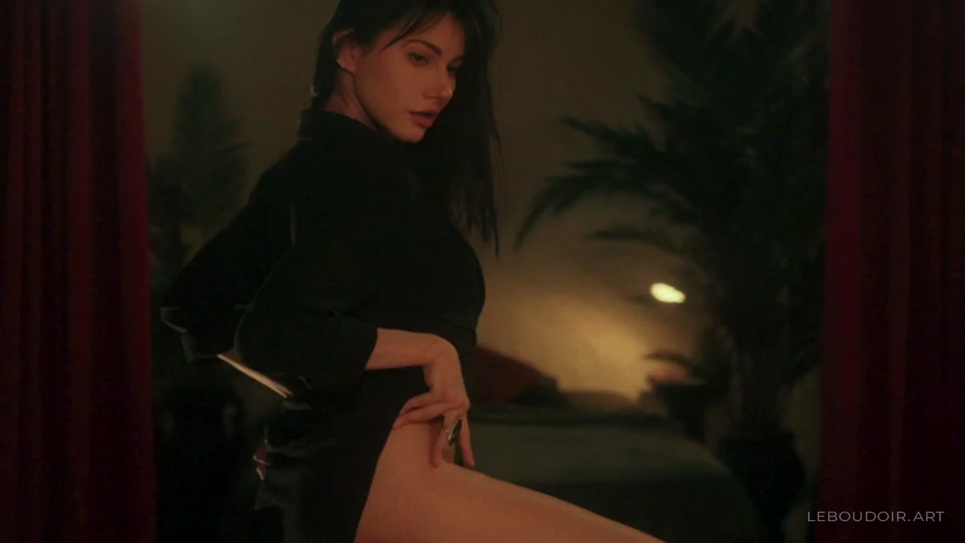 Gallery image thumbnail from LeBoudoir's myfreecams stream on, 01/05/2024, 08:26 image 7 of 20