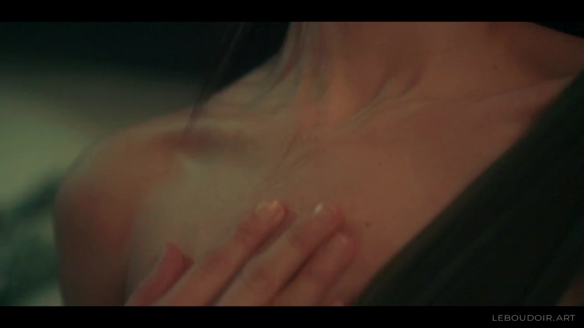 Gallery image thumbnail from LeBoudoir's myfreecams stream on, 01/18/2024, 09:06 image 6 of 20