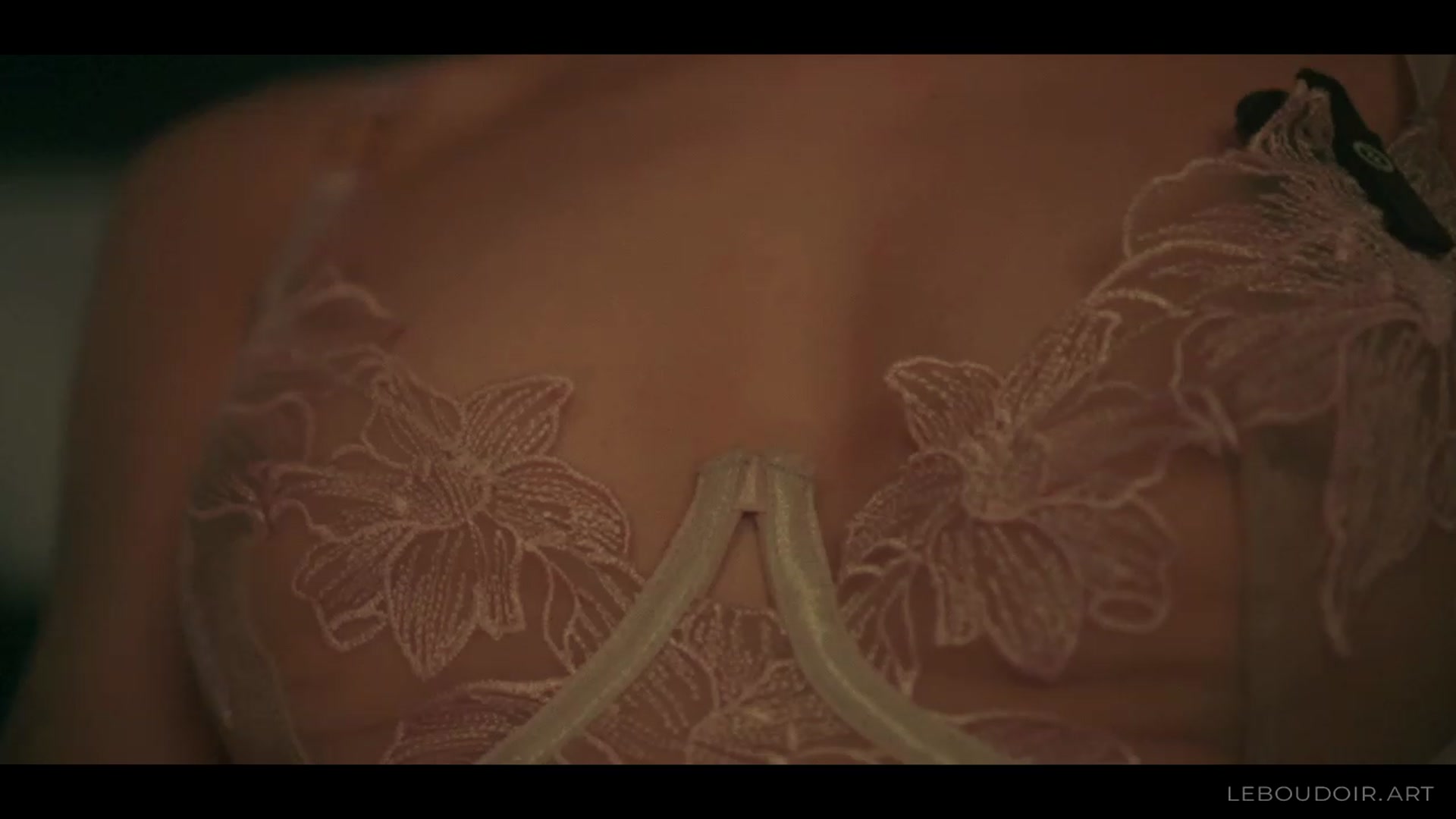 Gallery image thumbnail from LeBoudoir's myfreecams stream on, 01/23/2024, 07:33 image 17 of 20