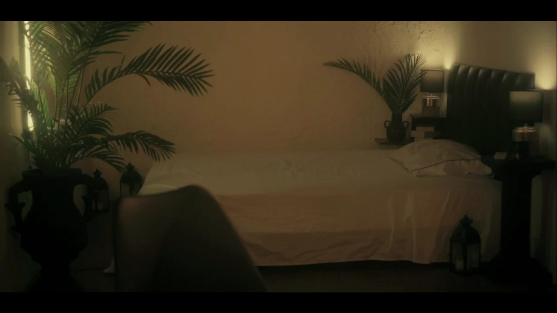 Gallery image thumbnail from LeBoudoir's myfreecams stream on, 04/08/2024, 06:31 image 10 of 20