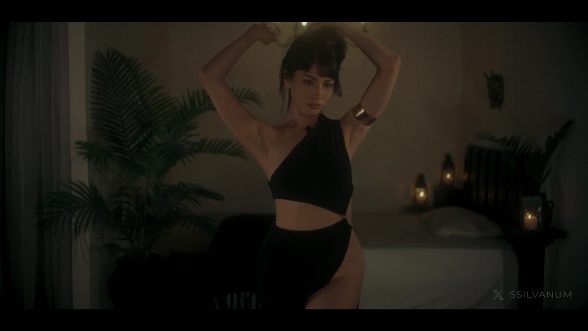 Gallery image thumbnail from LeBoudoir's myfreecams stream on, 07/20/2024, 08:00 image 9 of 20