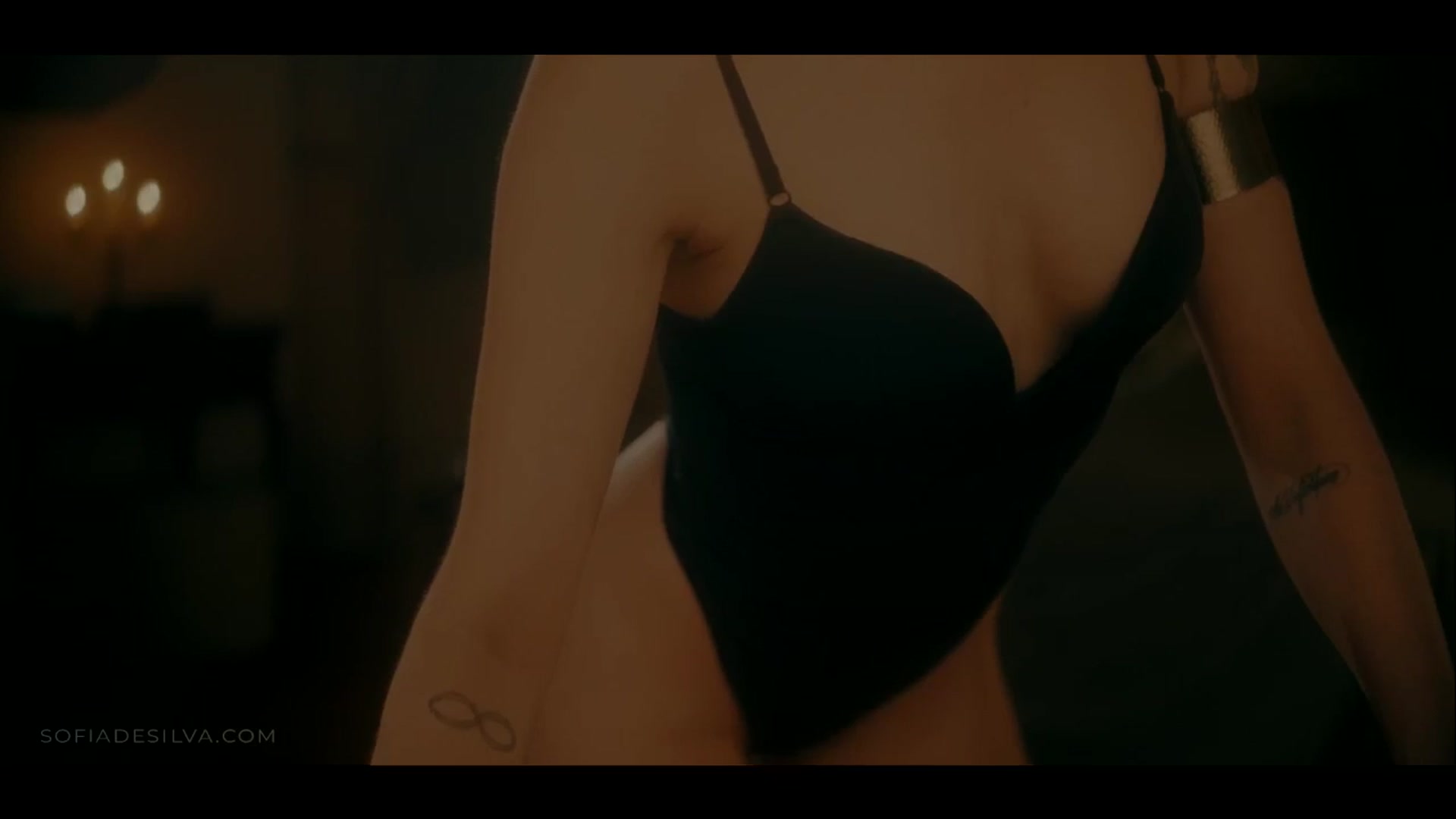 Gallery image thumbnail from LeBoudoir's myfreecams stream on, 10/04/2024, 06:06 image 13 of 20