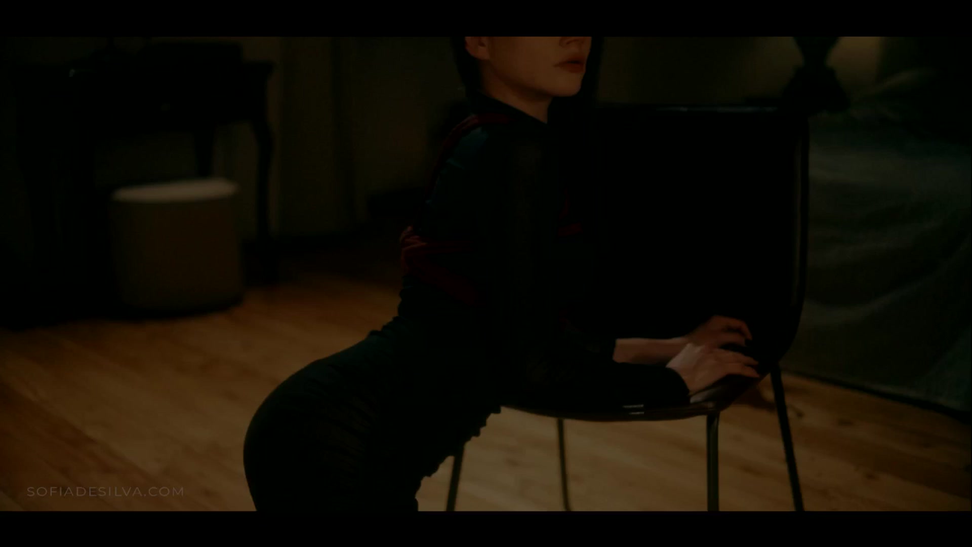 Gallery image thumbnail from LeBoudoir's myfreecams stream on, 10/13/2024, 08:01 image 17 of 20