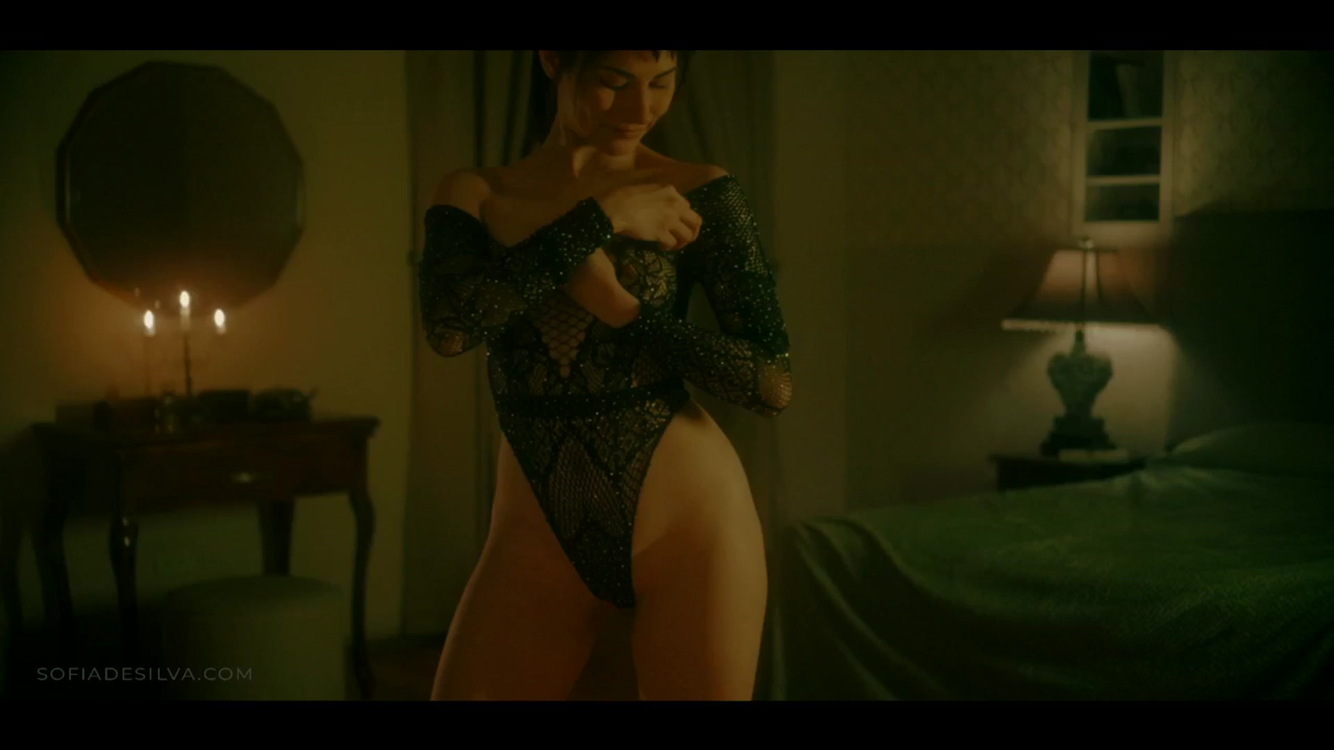 Gallery image thumbnail from LeBoudoir's myfreecams stream on, 11/06/2024, 08:53 image 16 of 20