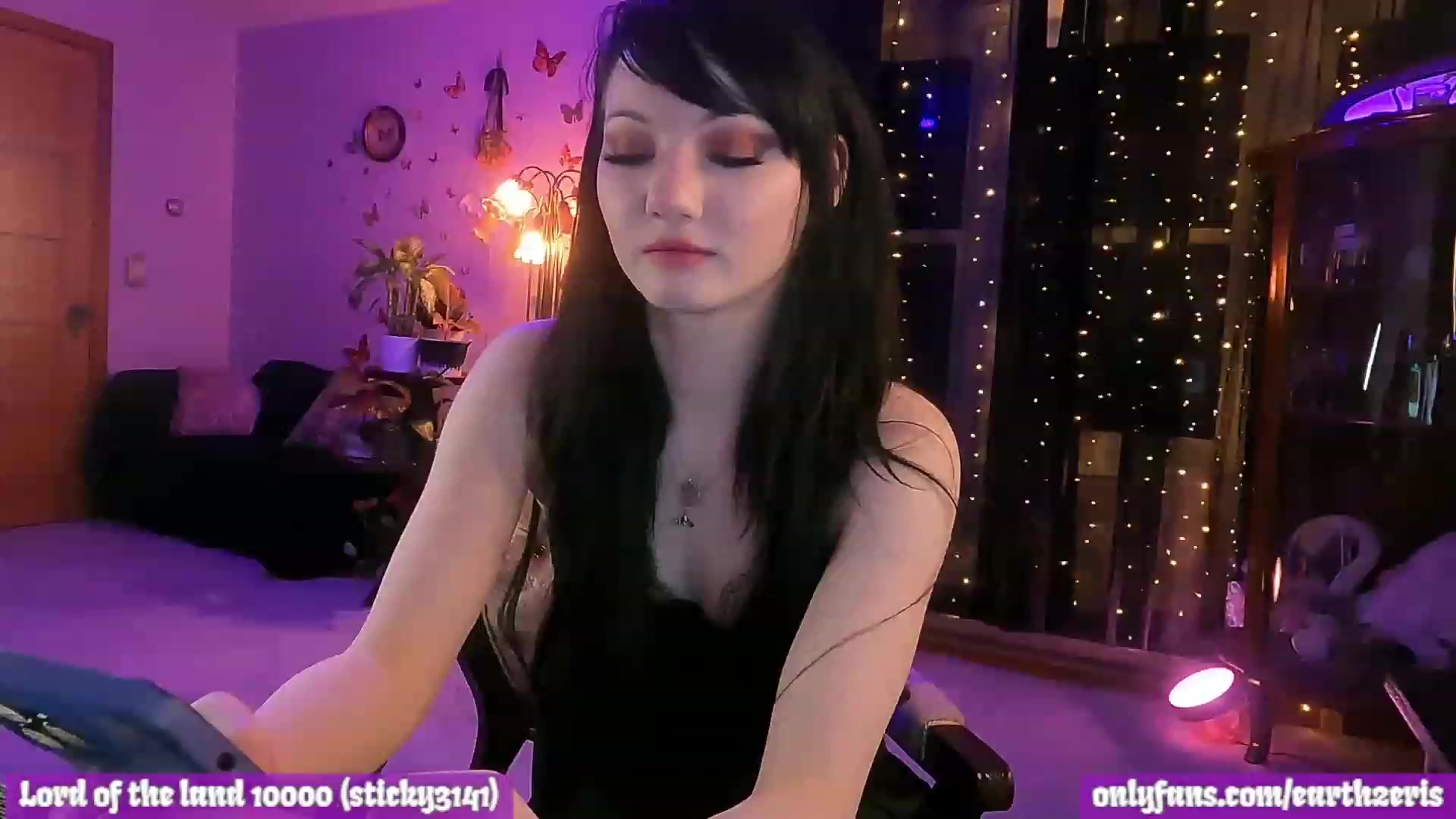 Gallery image thumbnail from LePetiteMort's myfreecams stream on, 04/13/2023, 04:10 image 15 of 20