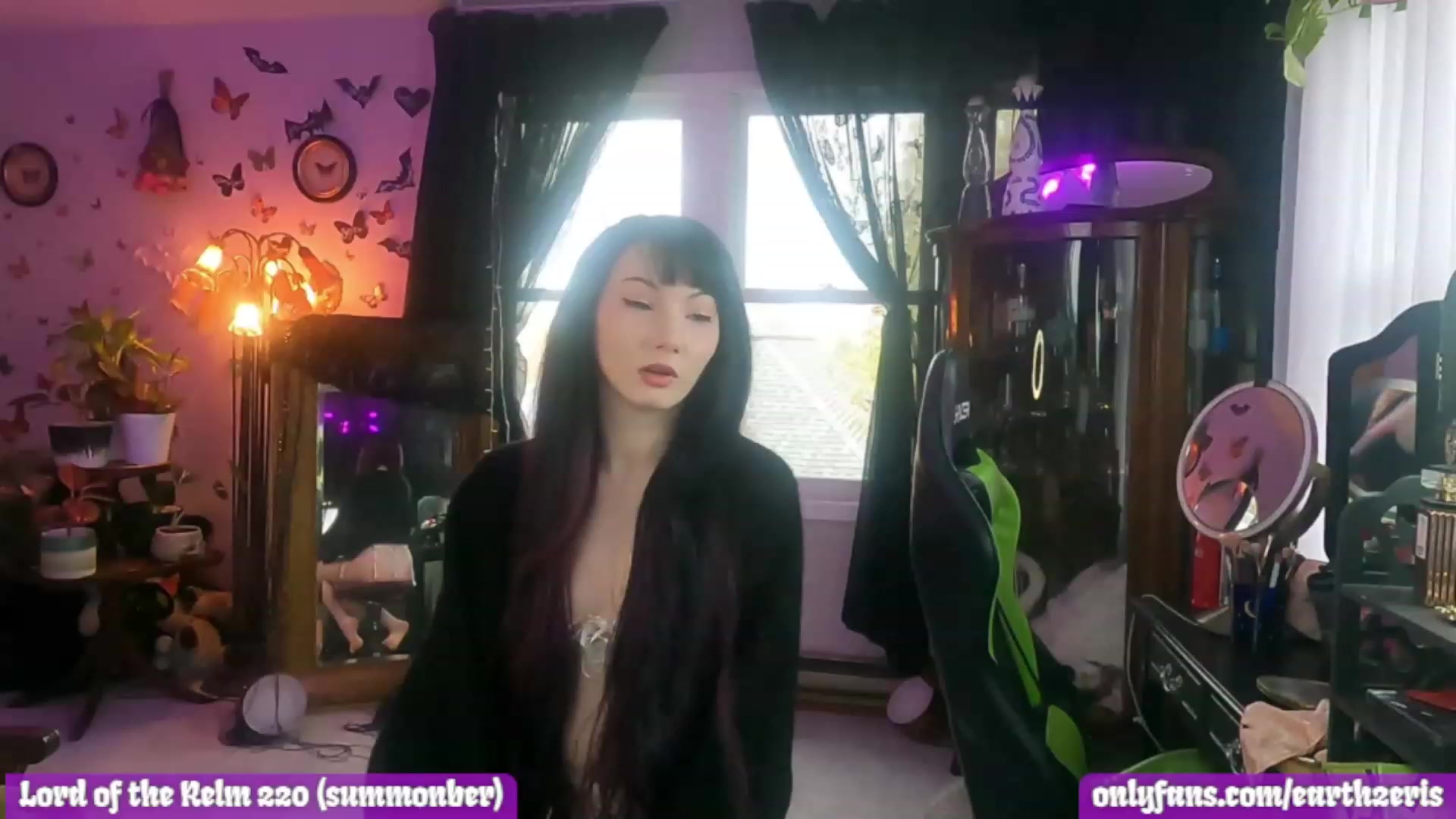 Gallery image thumbnail from LePetiteMort's myfreecams stream on, 05/04/2023, 21:14 image 4 of 20