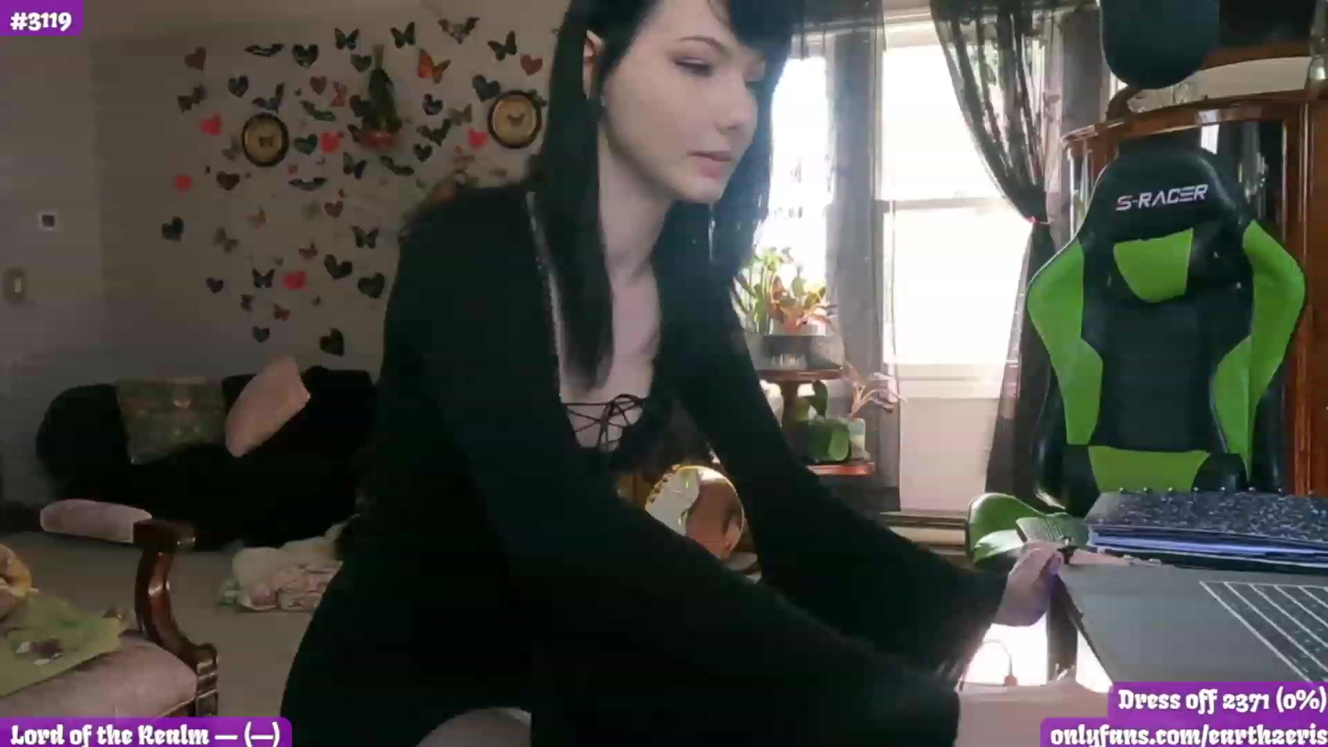 Gallery image thumbnail from LePetiteMort's myfreecams stream on, 06/20/2023, 20:57 image 5 of 20