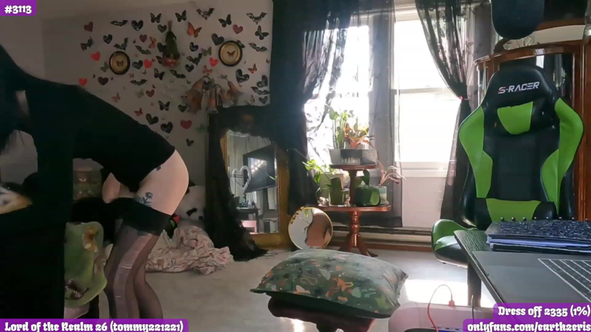 Gallery image thumbnail from LePetiteMort's myfreecams stream on, 06/20/2023, 20:57 image 8 of 20