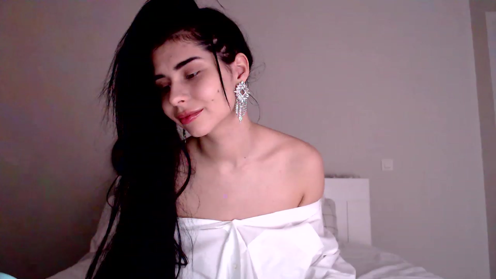 Gallery image thumbnail from LeValeriya's myfreecams stream on, 01/02/2023, 14:19 image 14 of 20