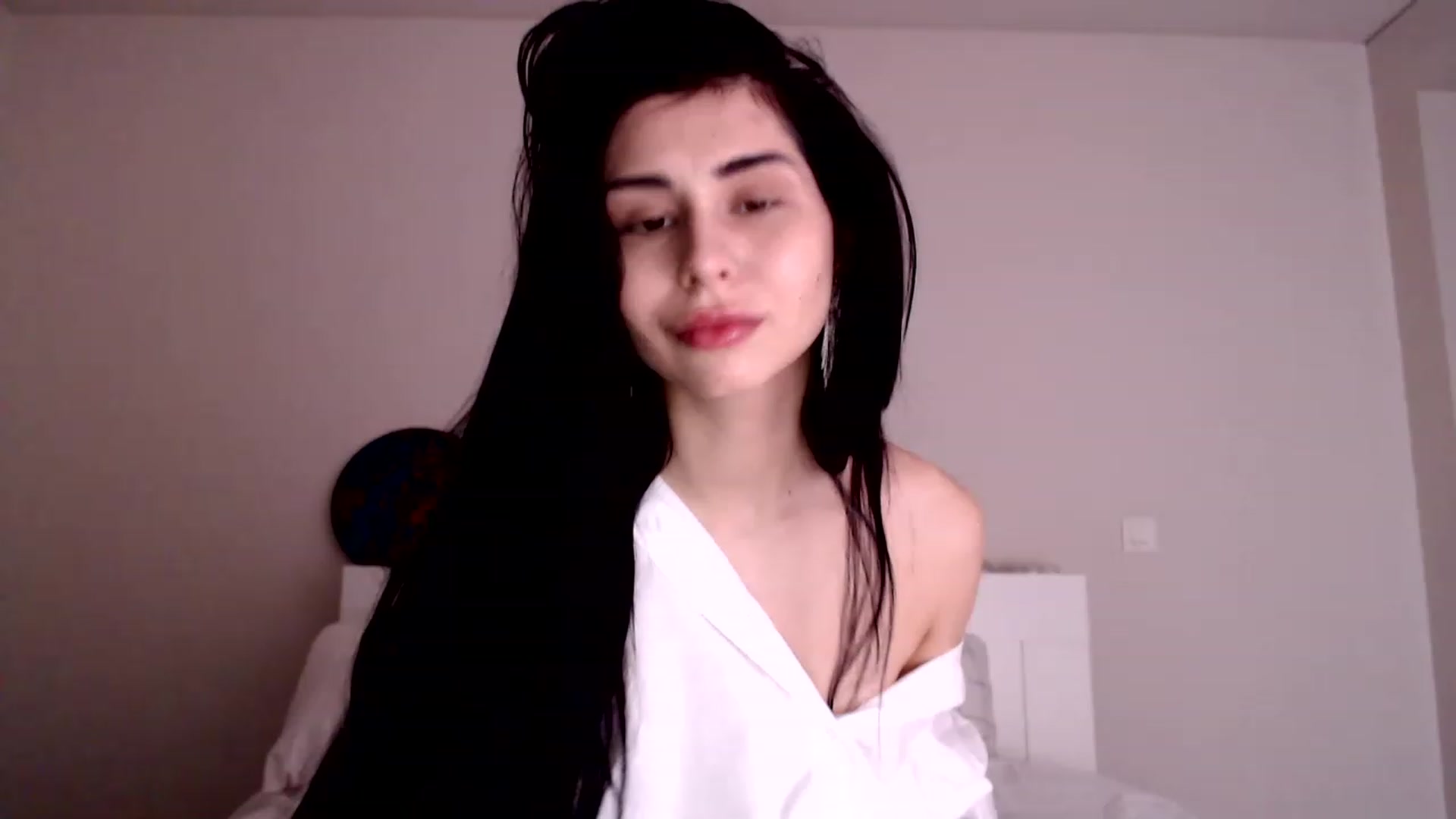Gallery image thumbnail from LeValeriya's myfreecams stream on, 01/02/2023, 14:19 image 18 of 20