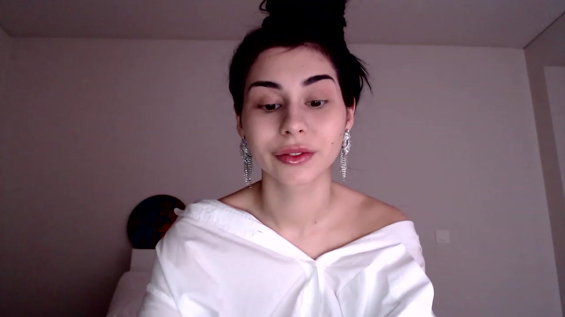 Gallery image thumbnail from LeValeriya's myfreecams stream on, 01/02/2023, 14:19 image 3 of 20