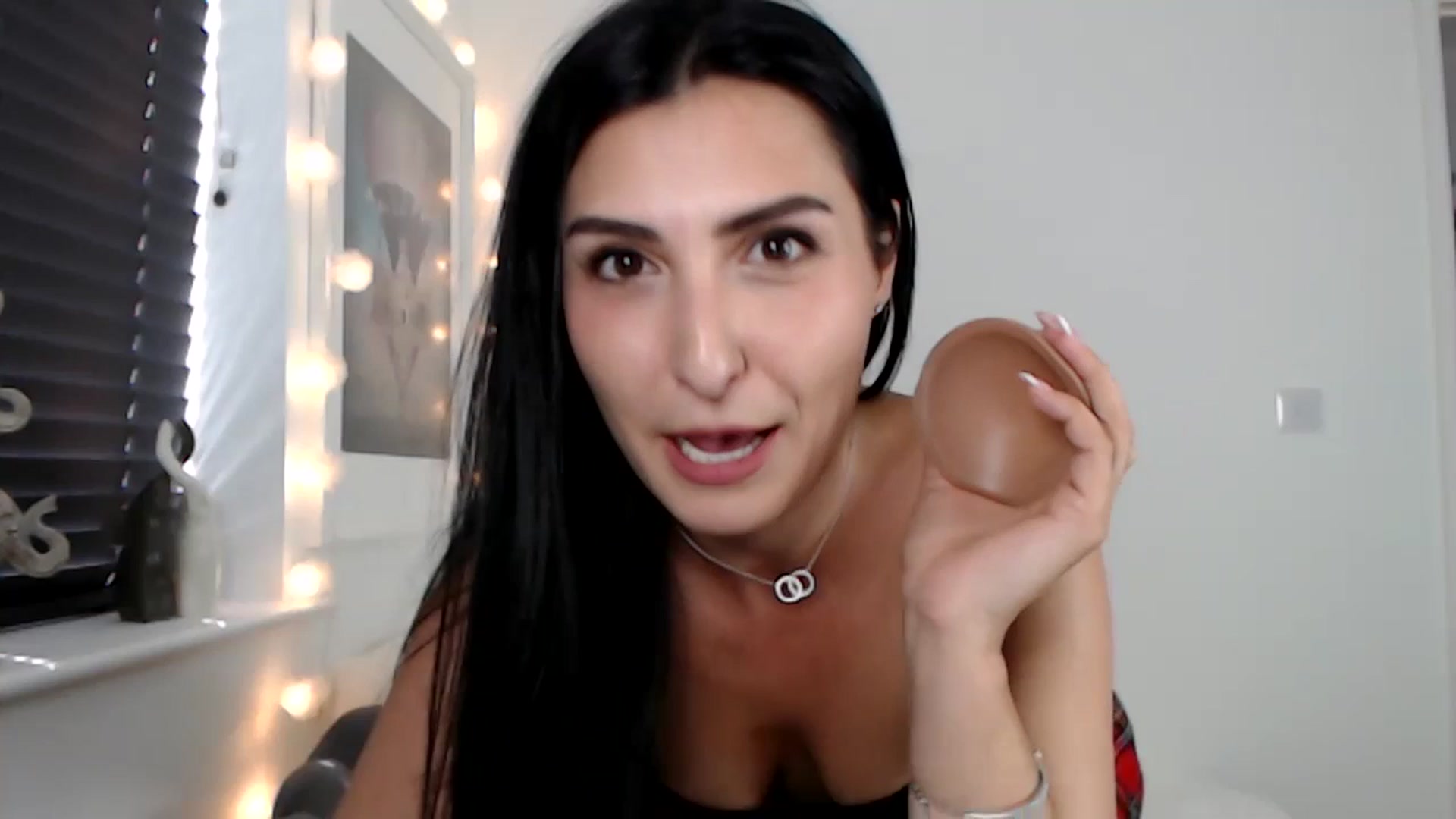 Gallery image thumbnail from LeaIson's myfreecams stream on, 07/03/2023, 13:43 image 1 of 20