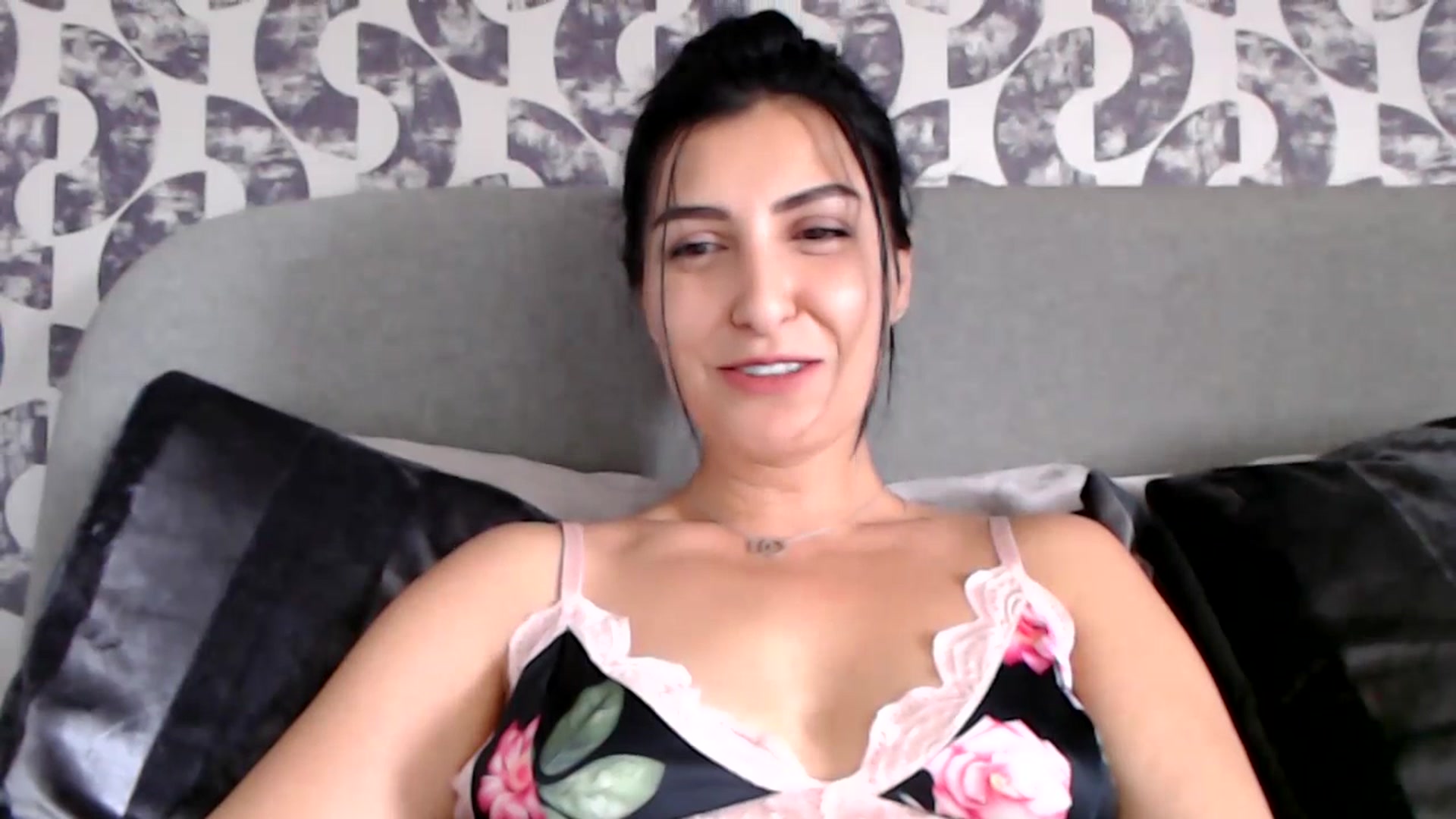 Gallery image thumbnail from LeaIson's myfreecams stream on, 07/06/2023, 10:20 image 13 of 20