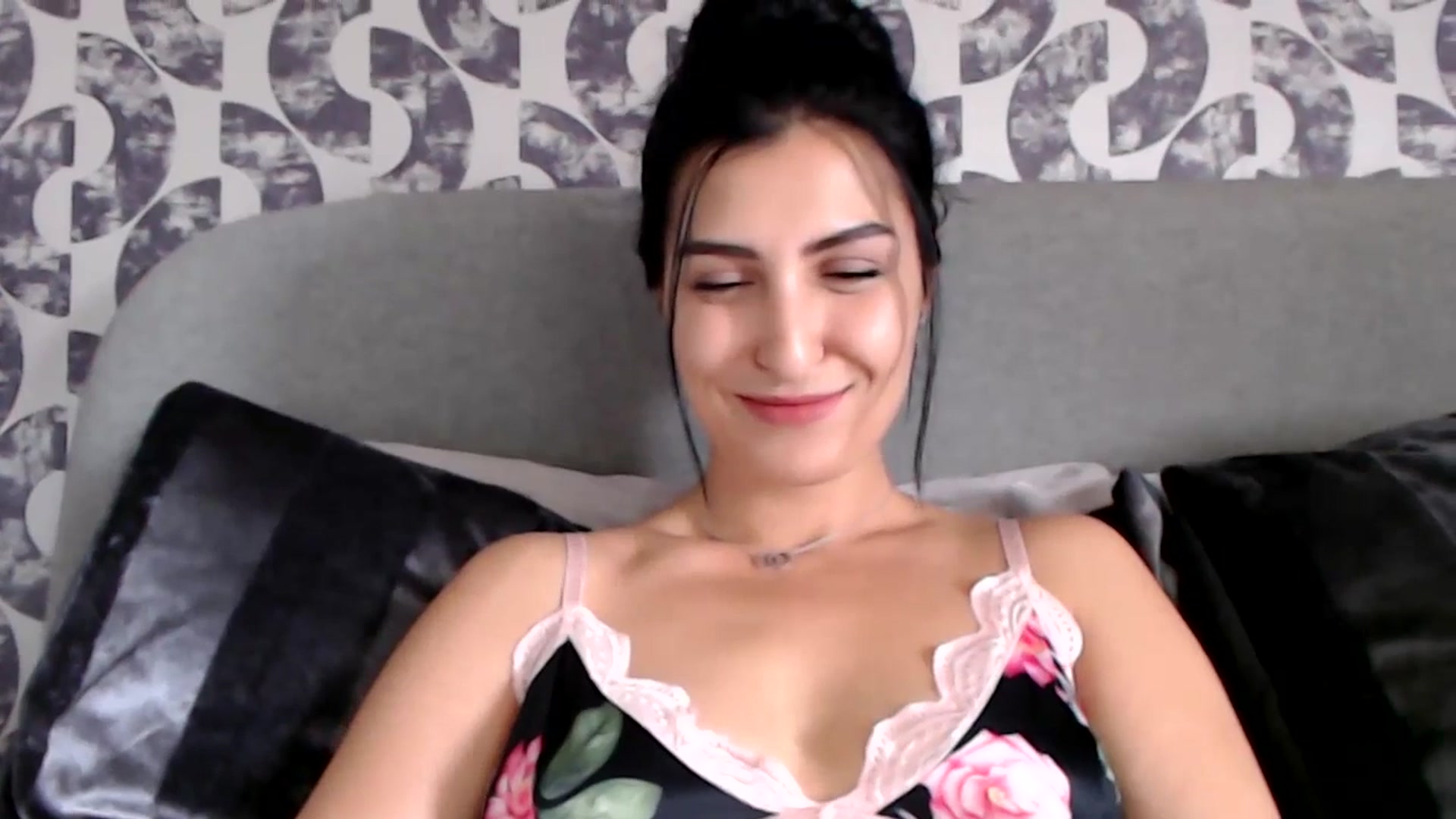 Gallery image thumbnail from LeaIson's myfreecams stream on, 07/06/2023, 10:20 image 14 of 20