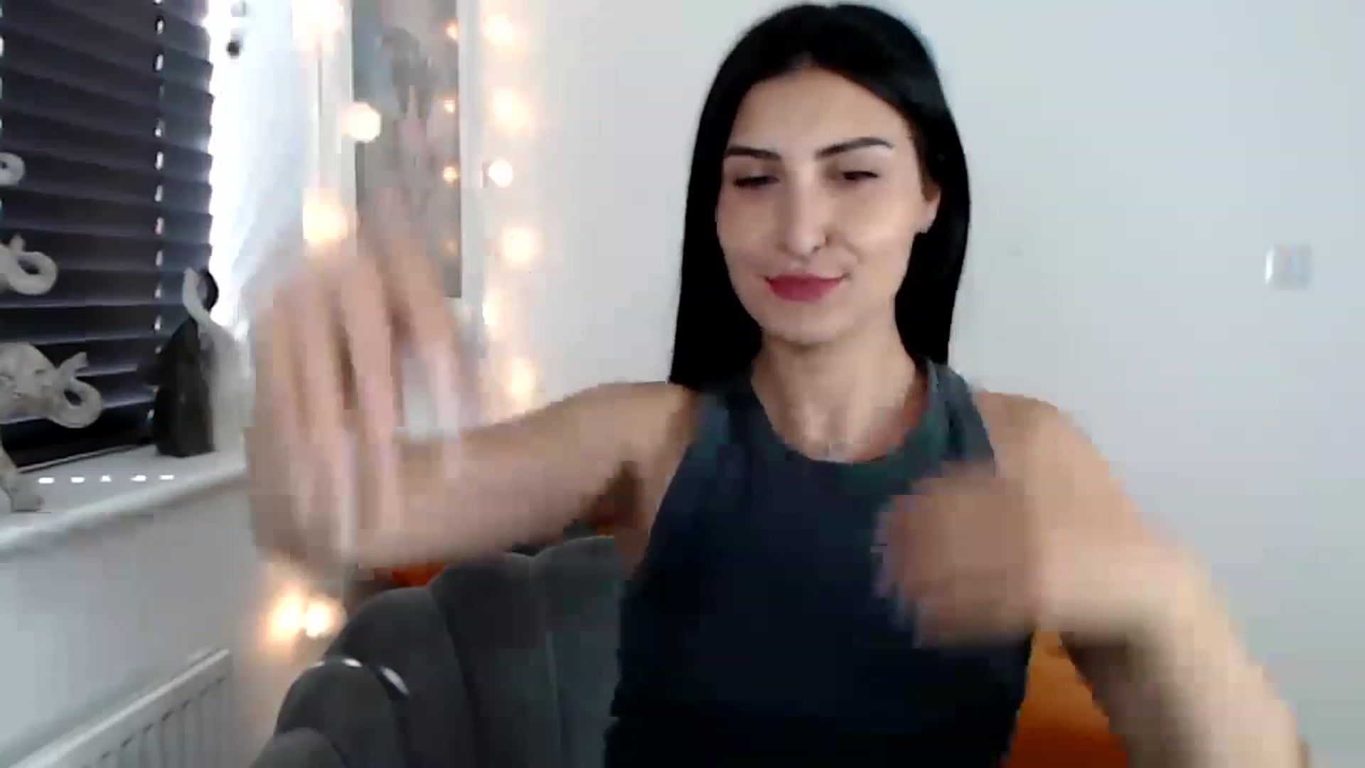 Gallery image thumbnail from LeaIson's myfreecams stream on, 07/07/2023, 12:20 image 2 of 20