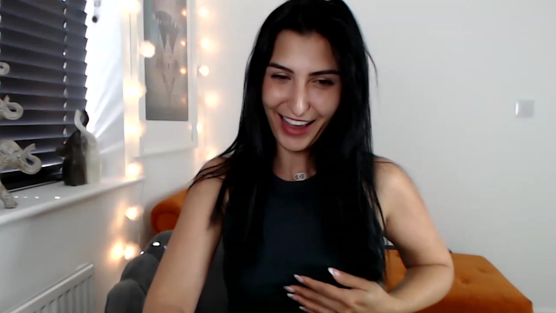 Gallery image thumbnail from LeaIson's myfreecams stream on, 07/07/2023, 12:20 image 15 of 20