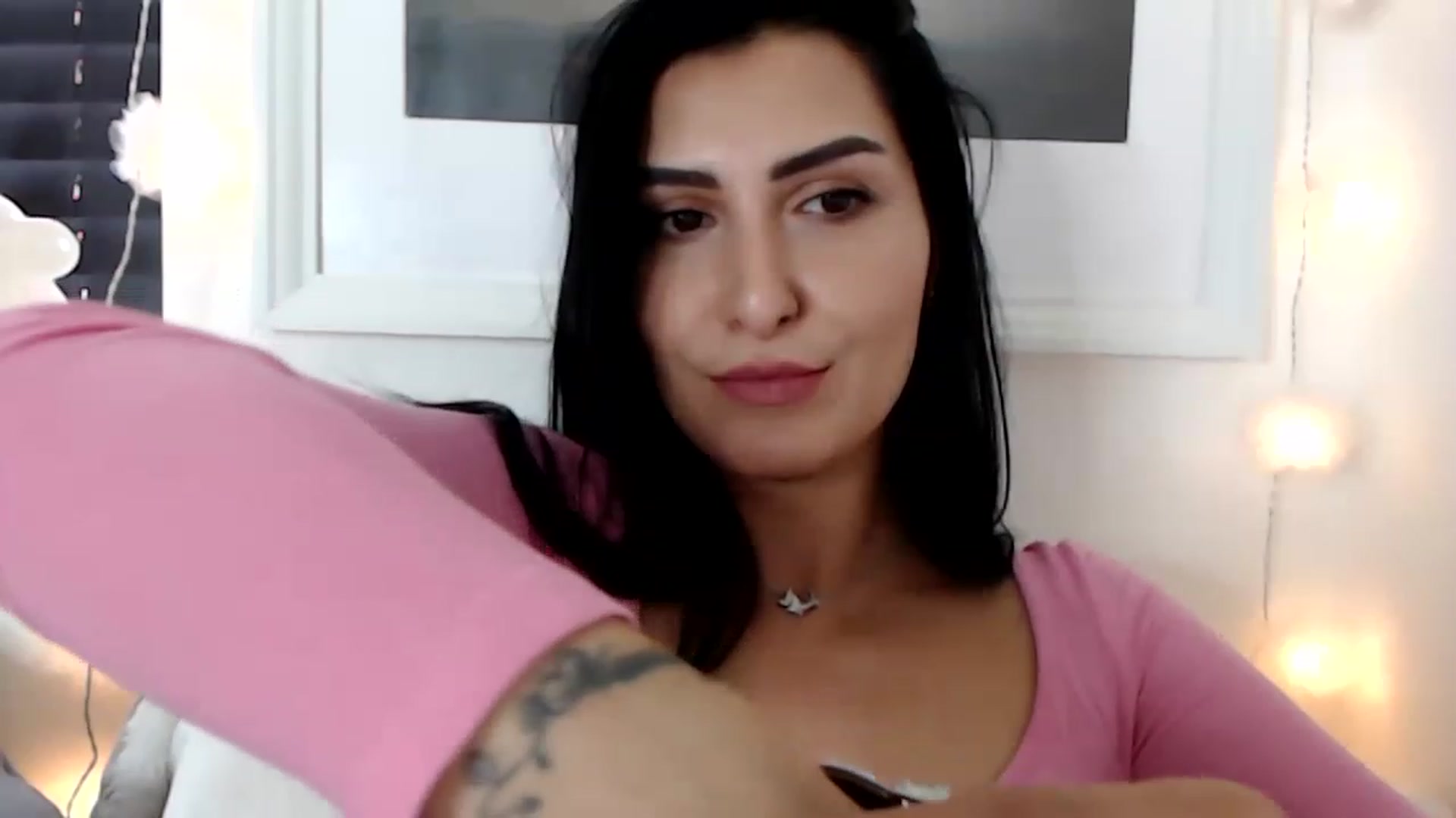 Gallery image thumbnail from LeaIson's myfreecams stream on, 07/14/2023, 10:45 image 8 of 20