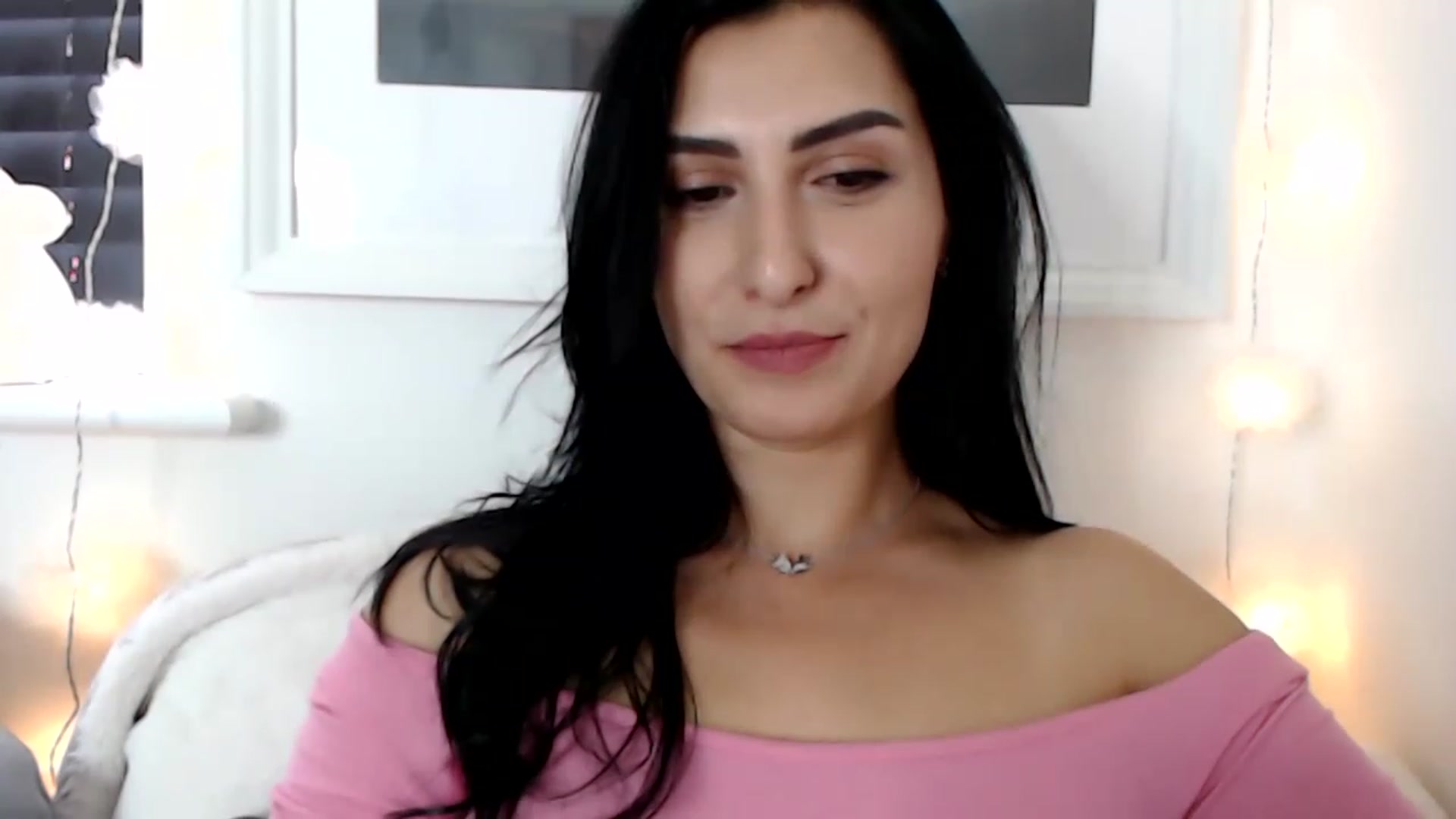Gallery image thumbnail from LeaIson's myfreecams stream on, 07/14/2023, 11:23 image 2 of 20