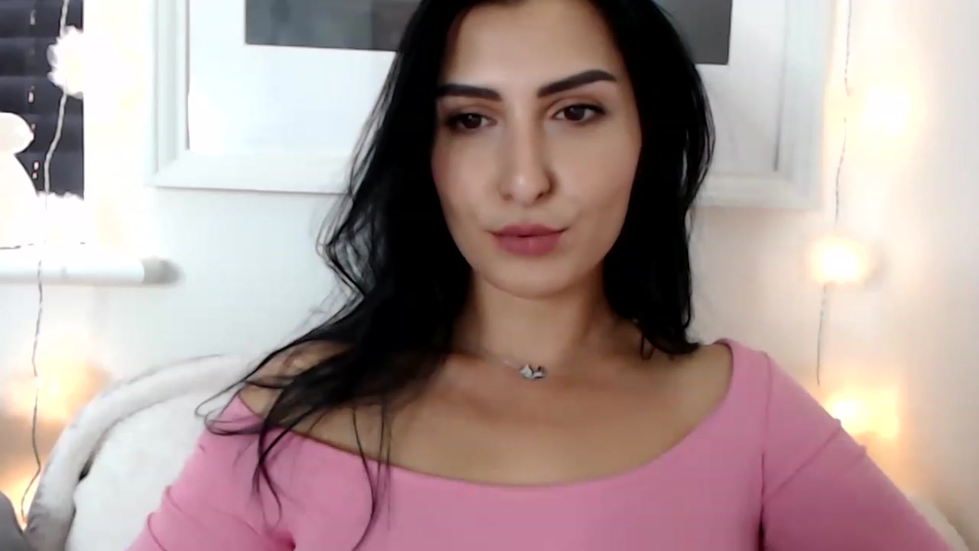 Gallery image thumbnail from LeaIson's myfreecams stream on, 07/14/2023, 11:23 image 5 of 20
