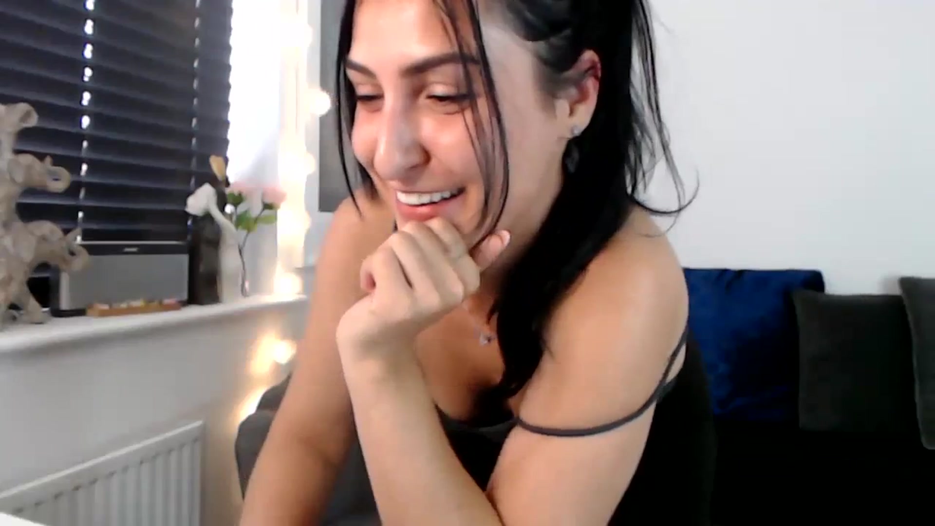 Gallery image thumbnail from LeaIson's myfreecams stream on, 08/20/2023, 15:58 image 16 of 20