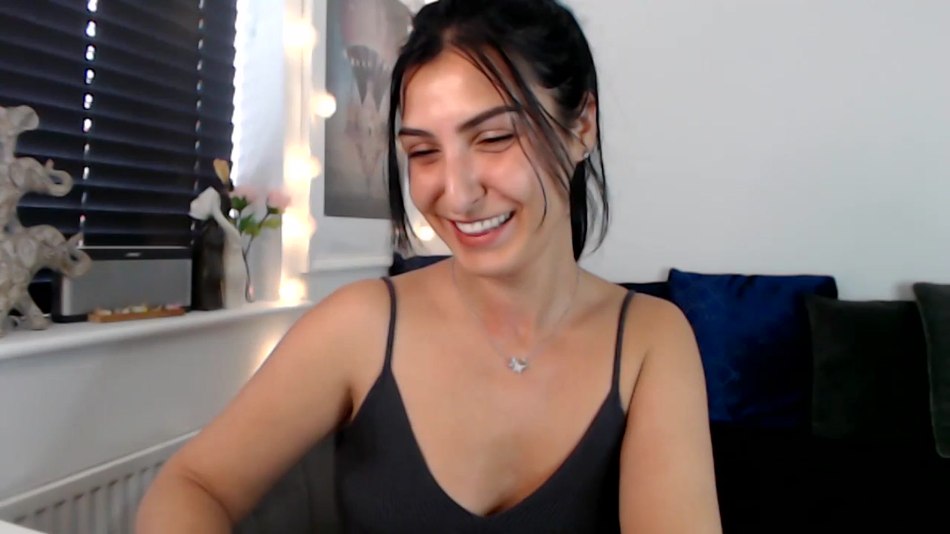 Gallery image thumbnail from LeaIson's myfreecams stream on, 08/20/2023, 15:58 image 10 of 20