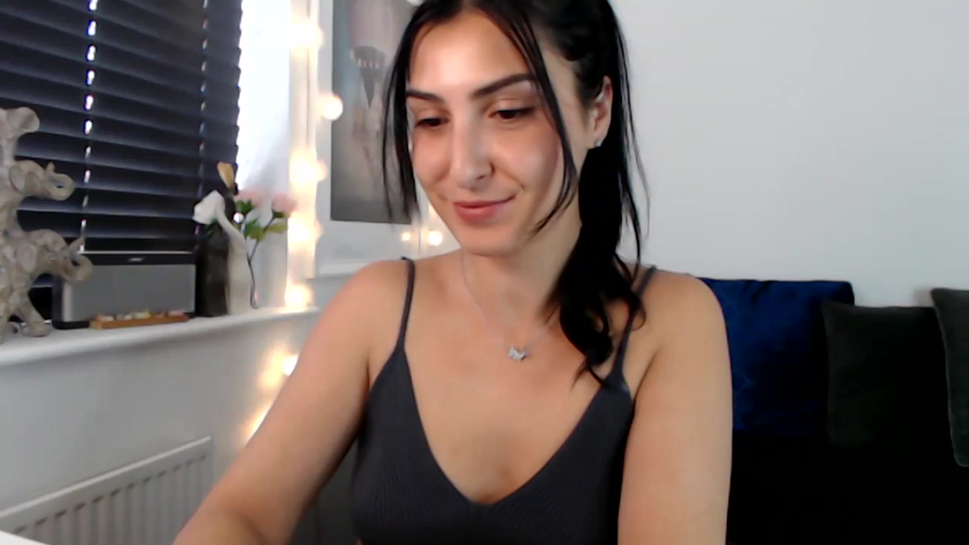 Gallery image thumbnail from LeaIson's myfreecams stream on, 08/20/2023, 15:58 image 1 of 20