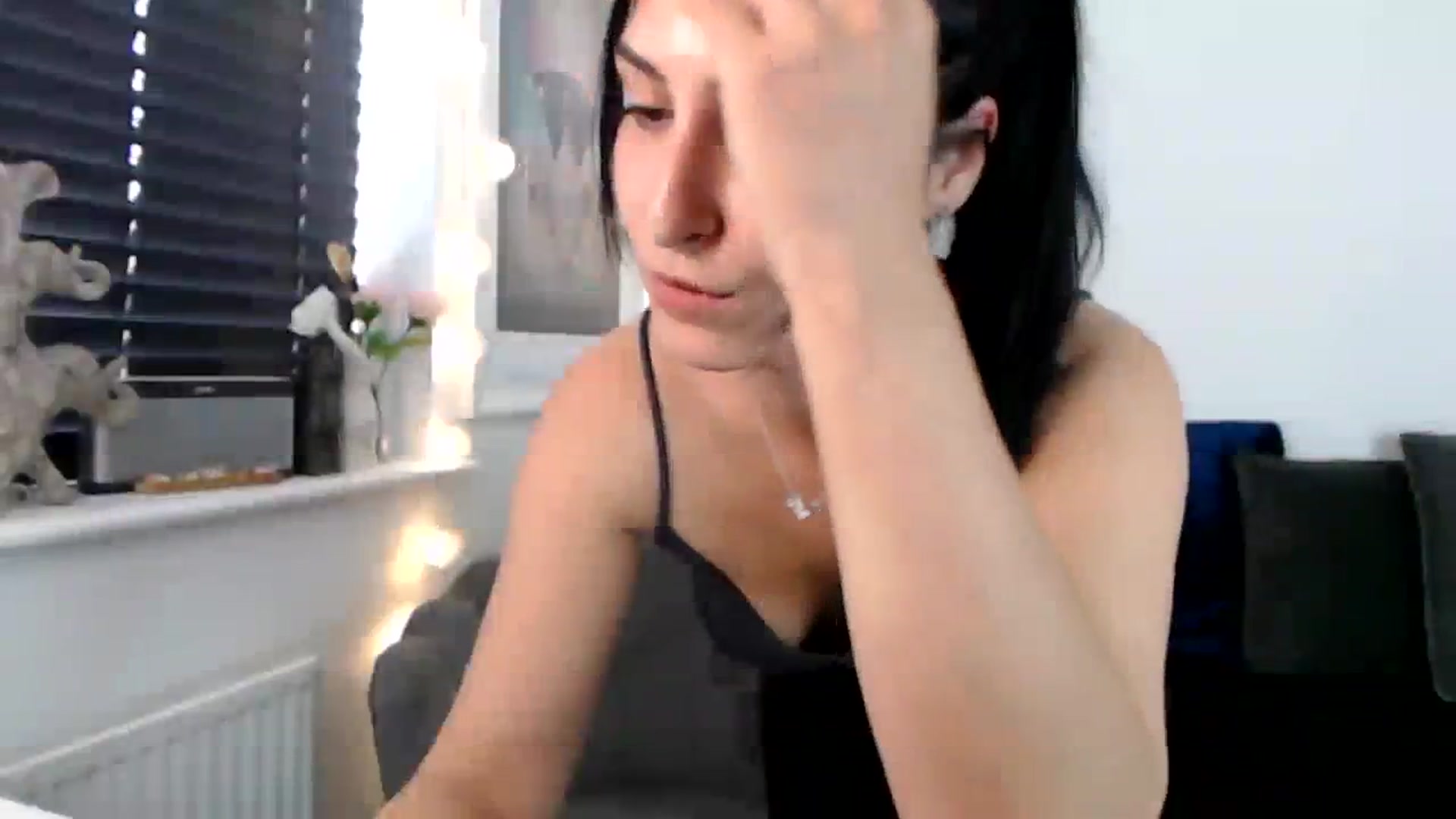Gallery image thumbnail from LeaIson's myfreecams stream on, 08/20/2023, 15:58 image 19 of 20