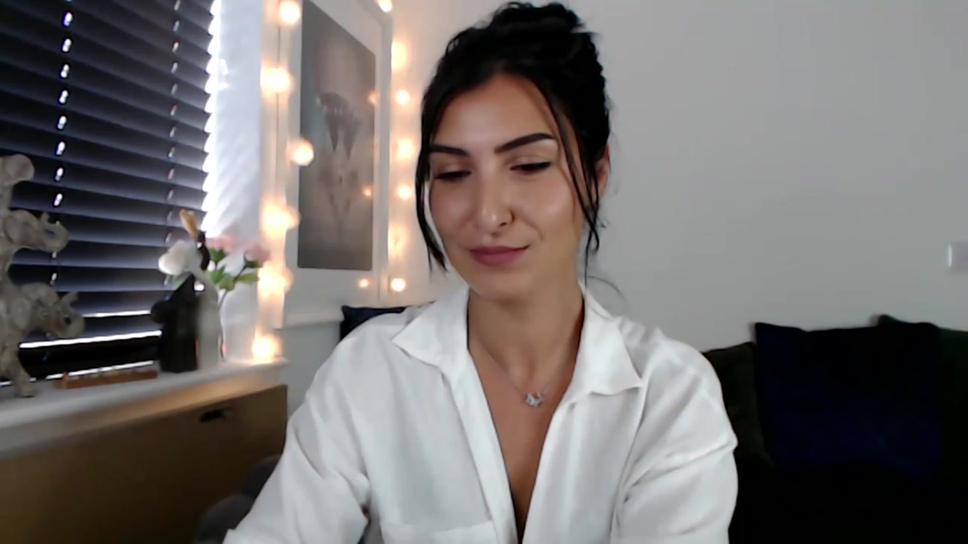 Gallery image thumbnail from LeaIson's myfreecams stream on, 09/11/2023, 09:06 image 2 of 20
