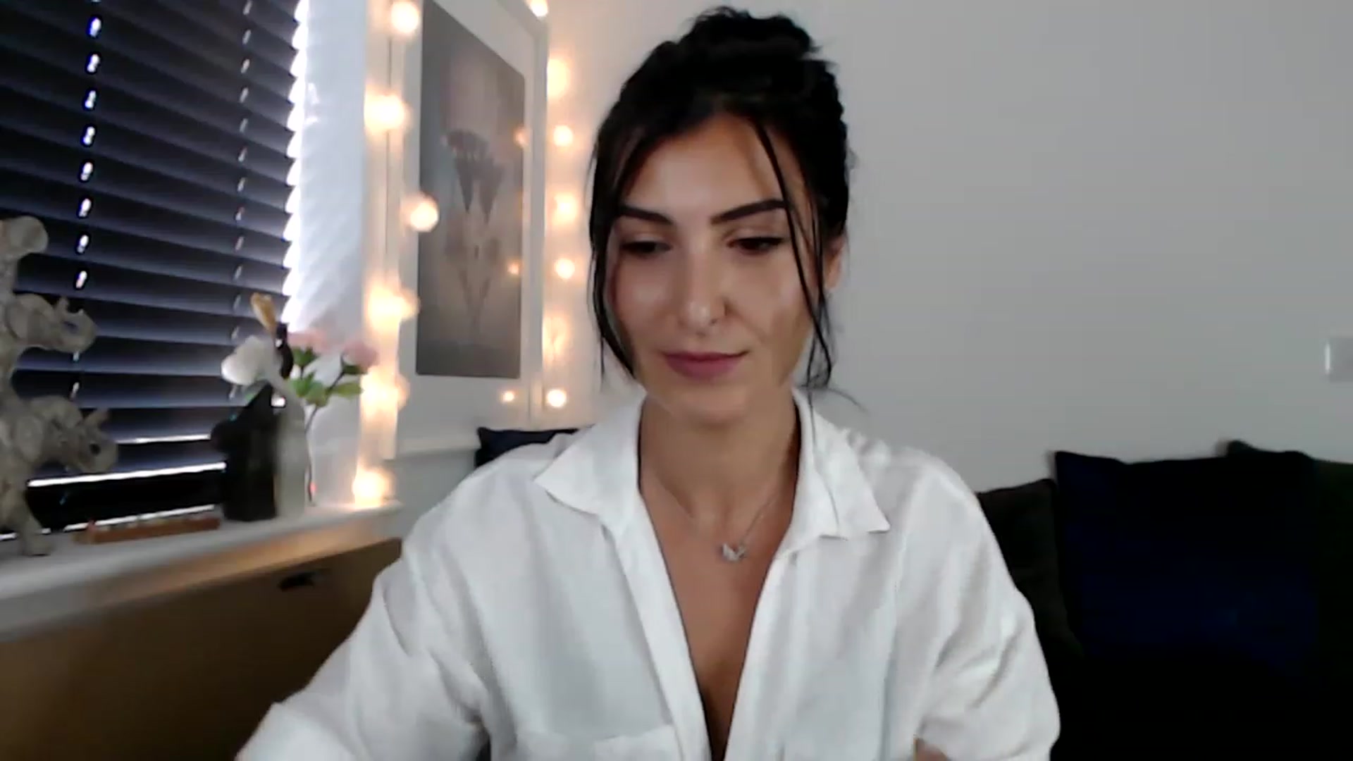 Gallery image thumbnail from LeaIson's myfreecams stream on, 09/11/2023, 09:06 image 7 of 20