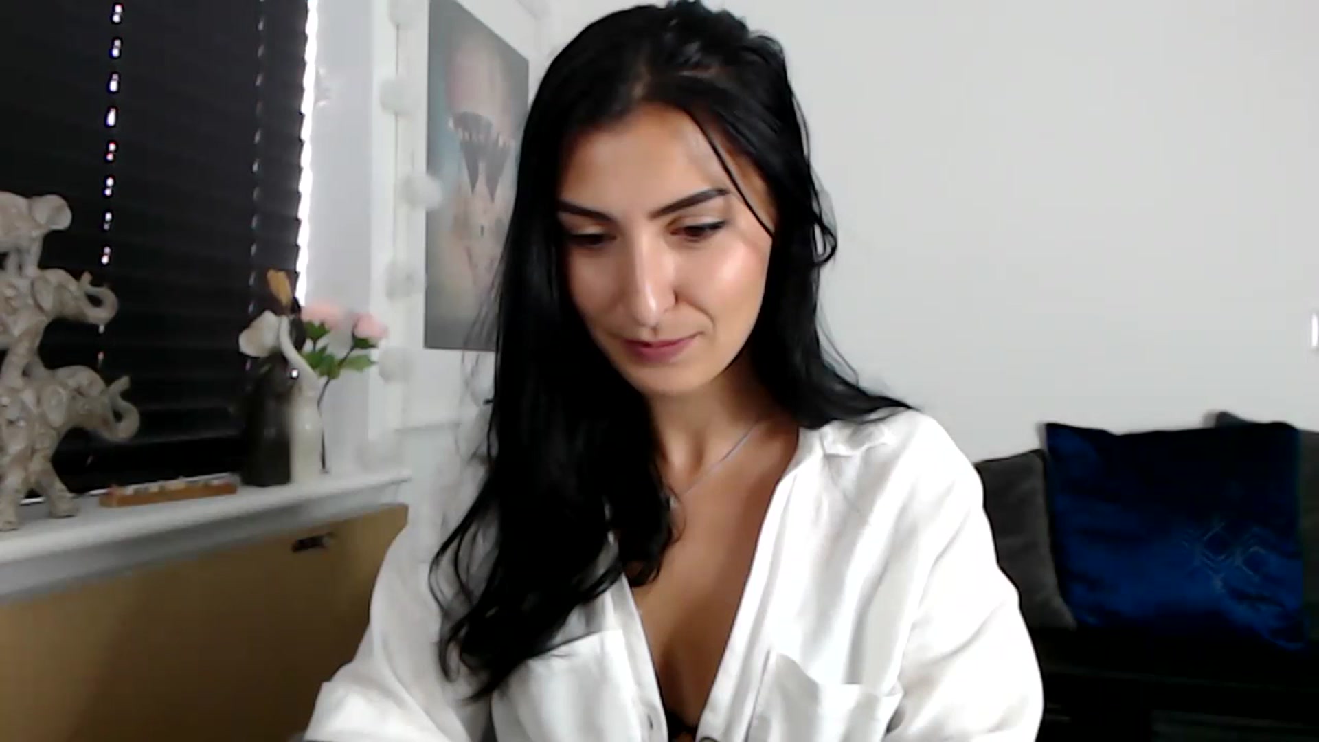 Gallery image thumbnail from LeaIson's myfreecams stream on, 09/11/2023, 10:14 image 1 of 20