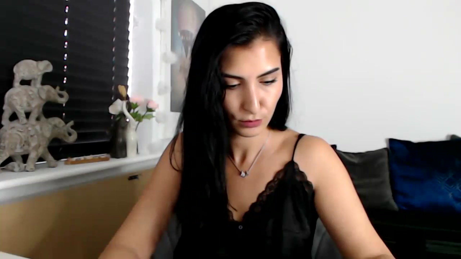 Gallery image thumbnail from LeaIson's myfreecams stream on, 09/11/2023, 13:36 image 1 of 20