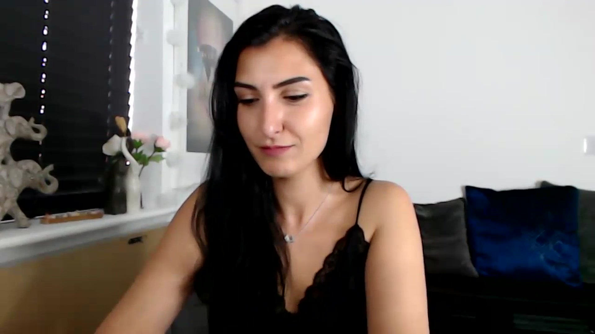 Gallery image thumbnail from LeaIson's myfreecams stream on, 09/11/2023, 13:36 image 16 of 20