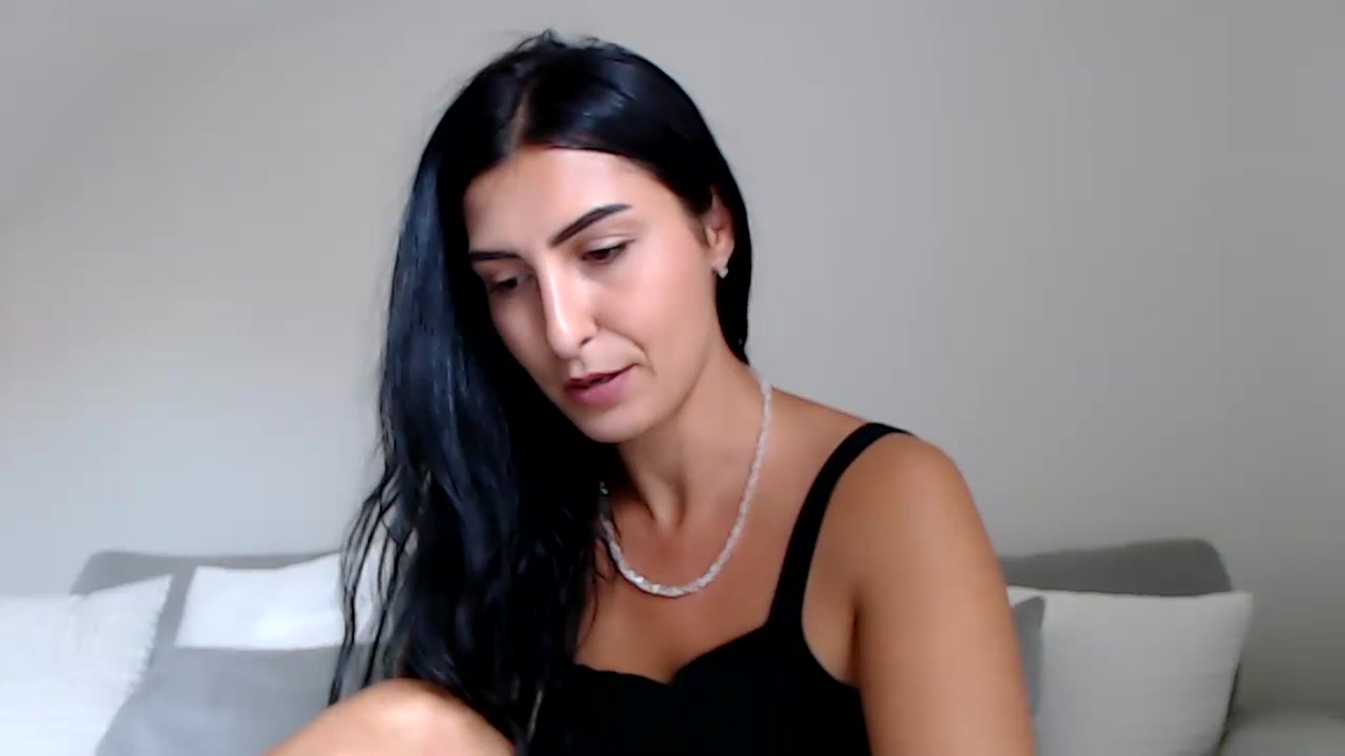 Gallery image thumbnail from LeaIson's myfreecams stream on, 10/10/2023, 11:15 image 4 of 20