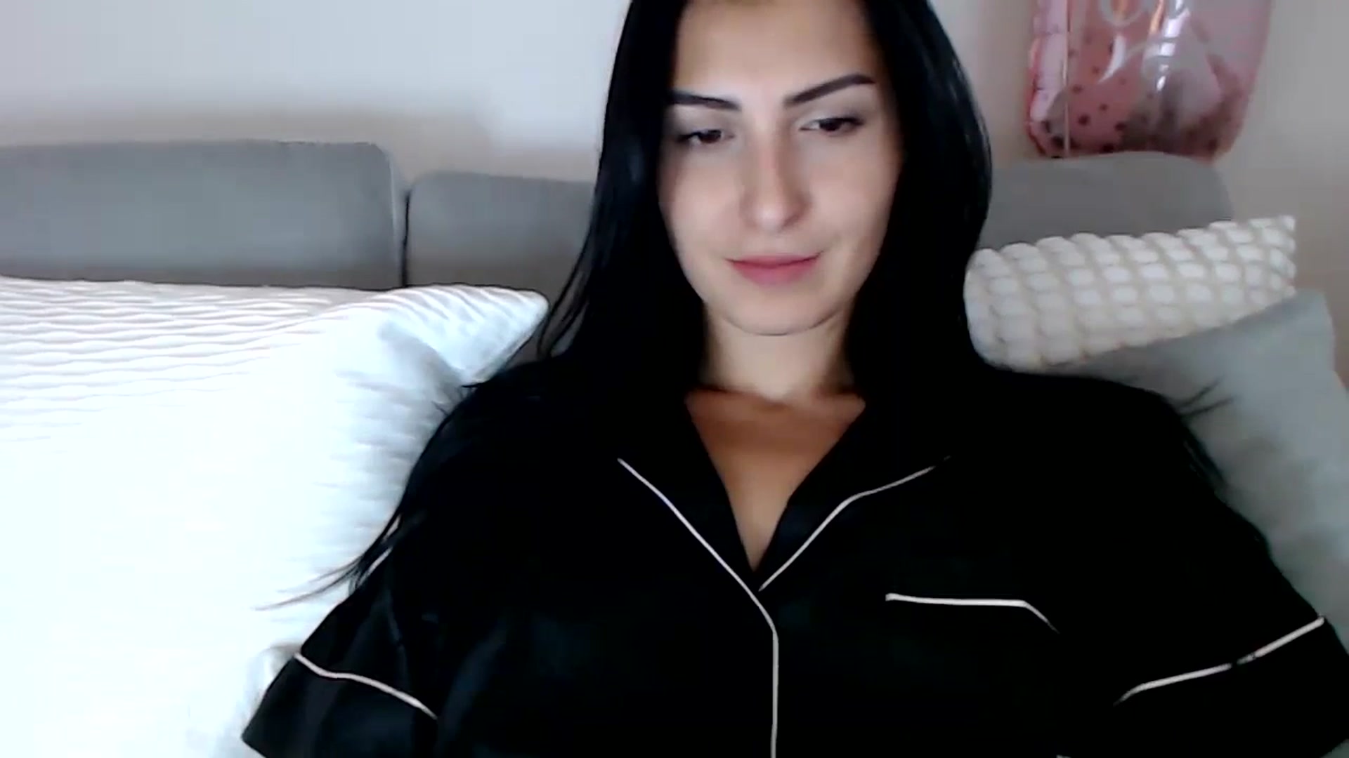 Gallery image thumbnail from LeaIson's myfreecams stream on, 10/18/2023, 08:10 image 20 of 20