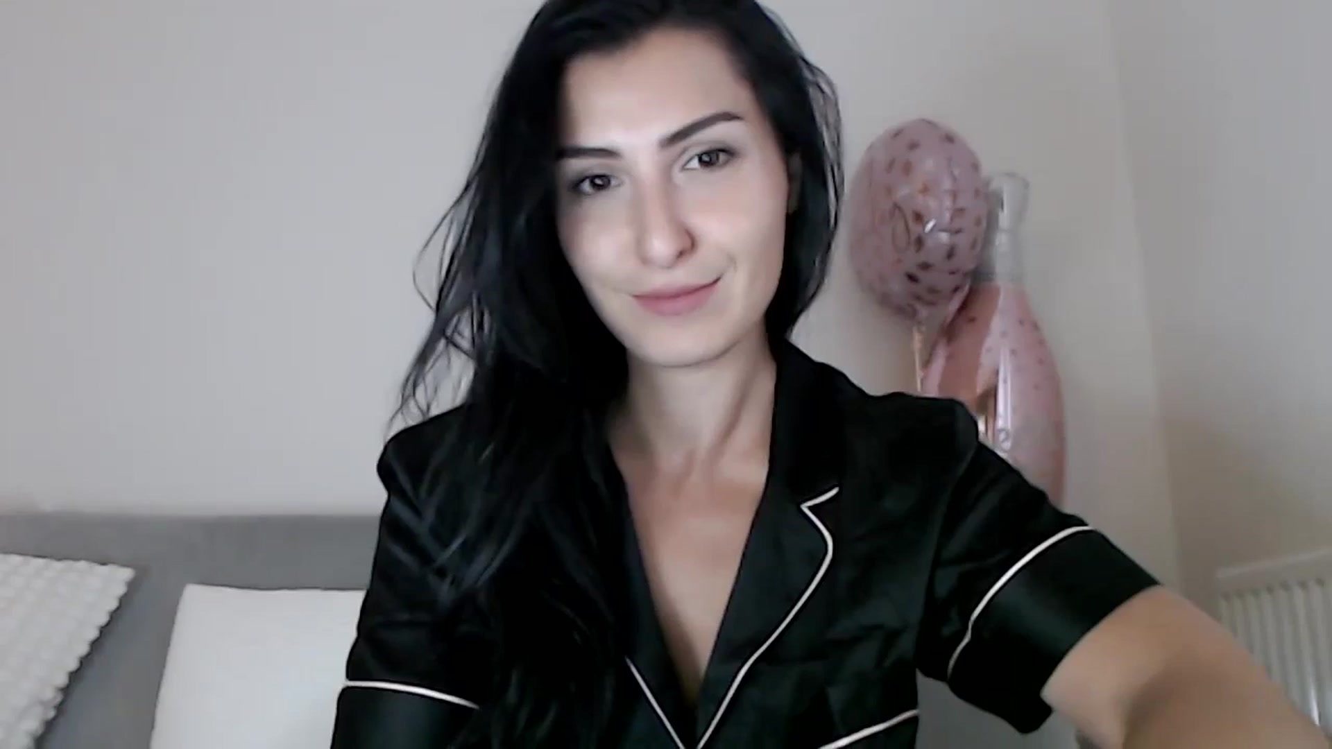 Gallery image thumbnail from LeaIson's myfreecams stream on, 10/18/2023, 08:10 image 6 of 20