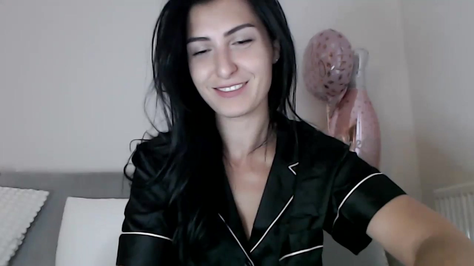 Gallery image thumbnail from LeaIson's myfreecams stream on, 10/18/2023, 08:10 image 4 of 20