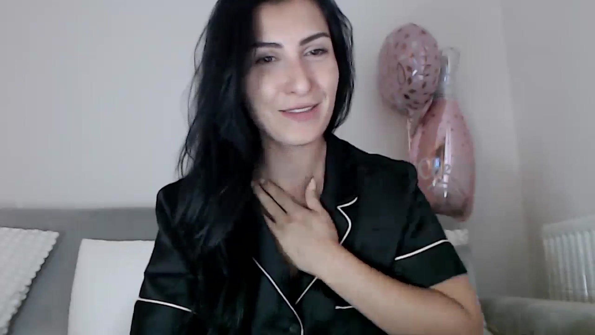 Gallery image thumbnail from LeaIson's myfreecams stream on, 10/18/2023, 08:10 image 7 of 20